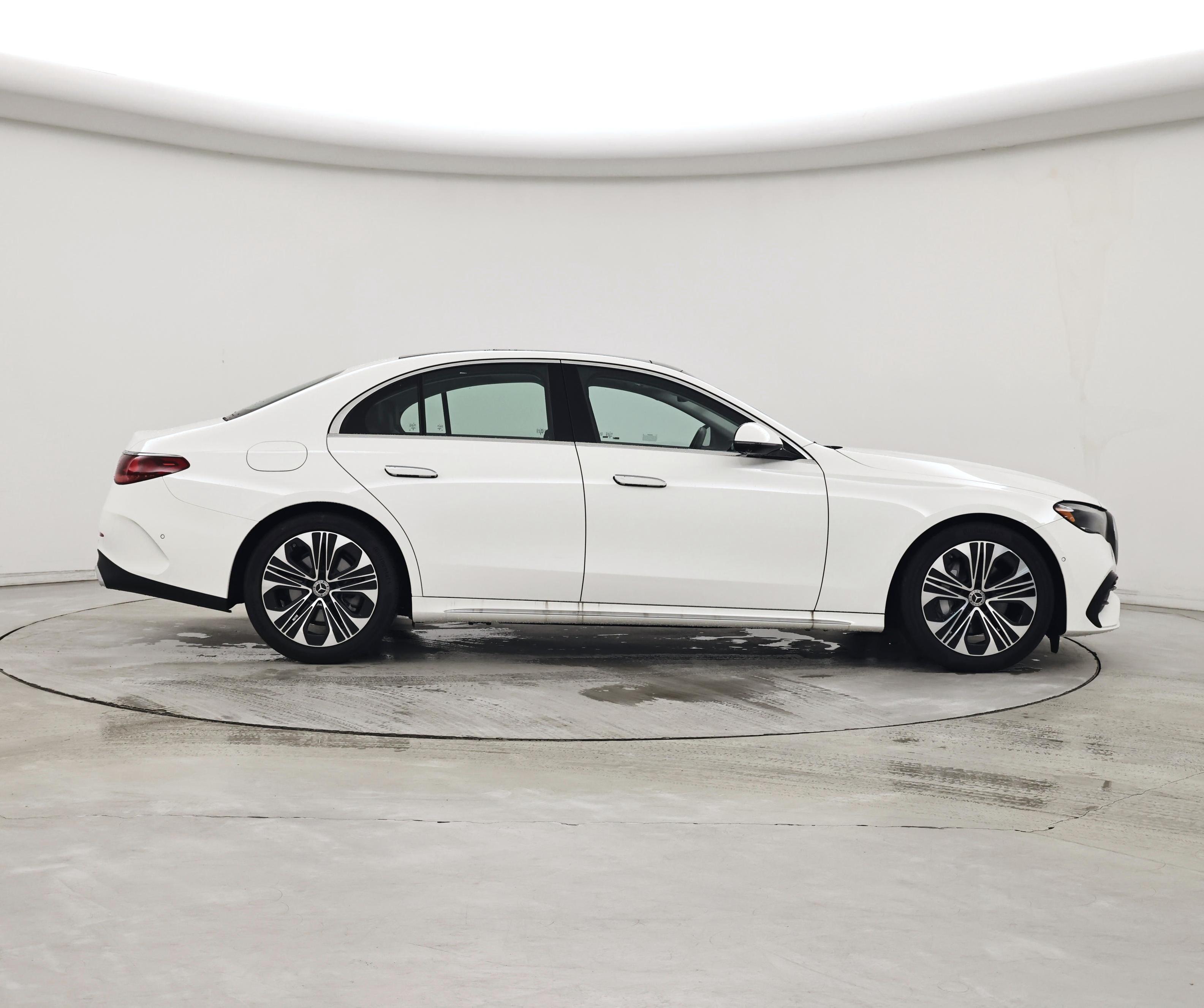 Thumbnail: 2026 Mercedes-Benz E-Class - 7