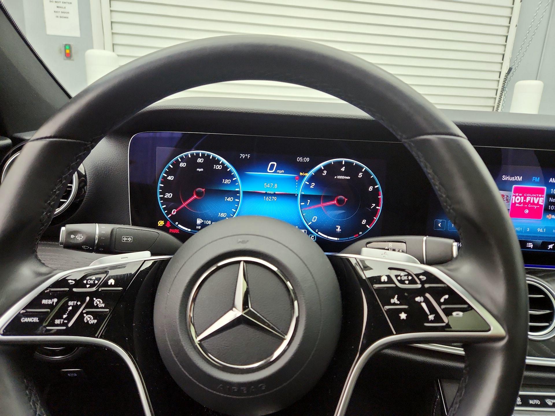 Thumbnail: 2023 Mercedes-Benz E-Class - 10