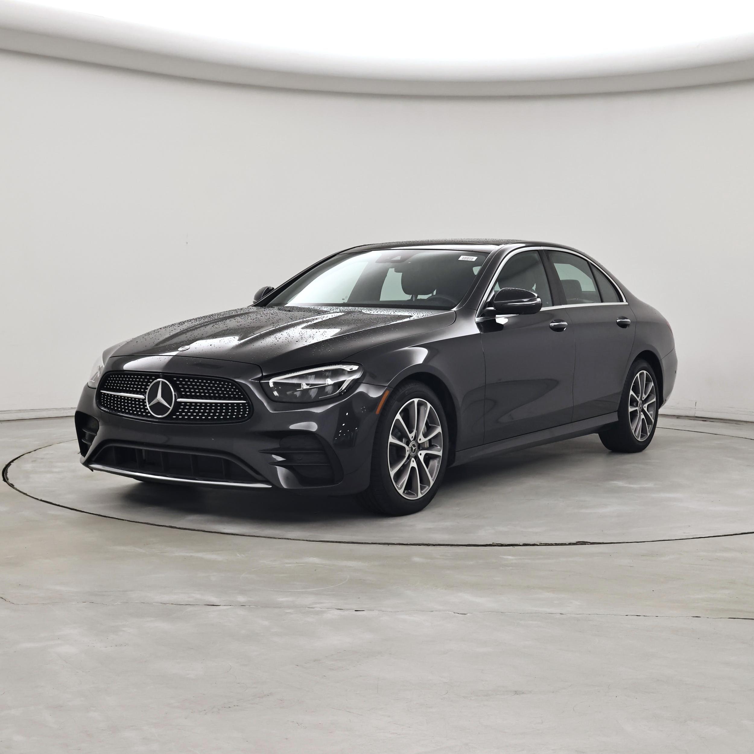 Thumbnail: 2023 Mercedes-Benz E-Class - 4