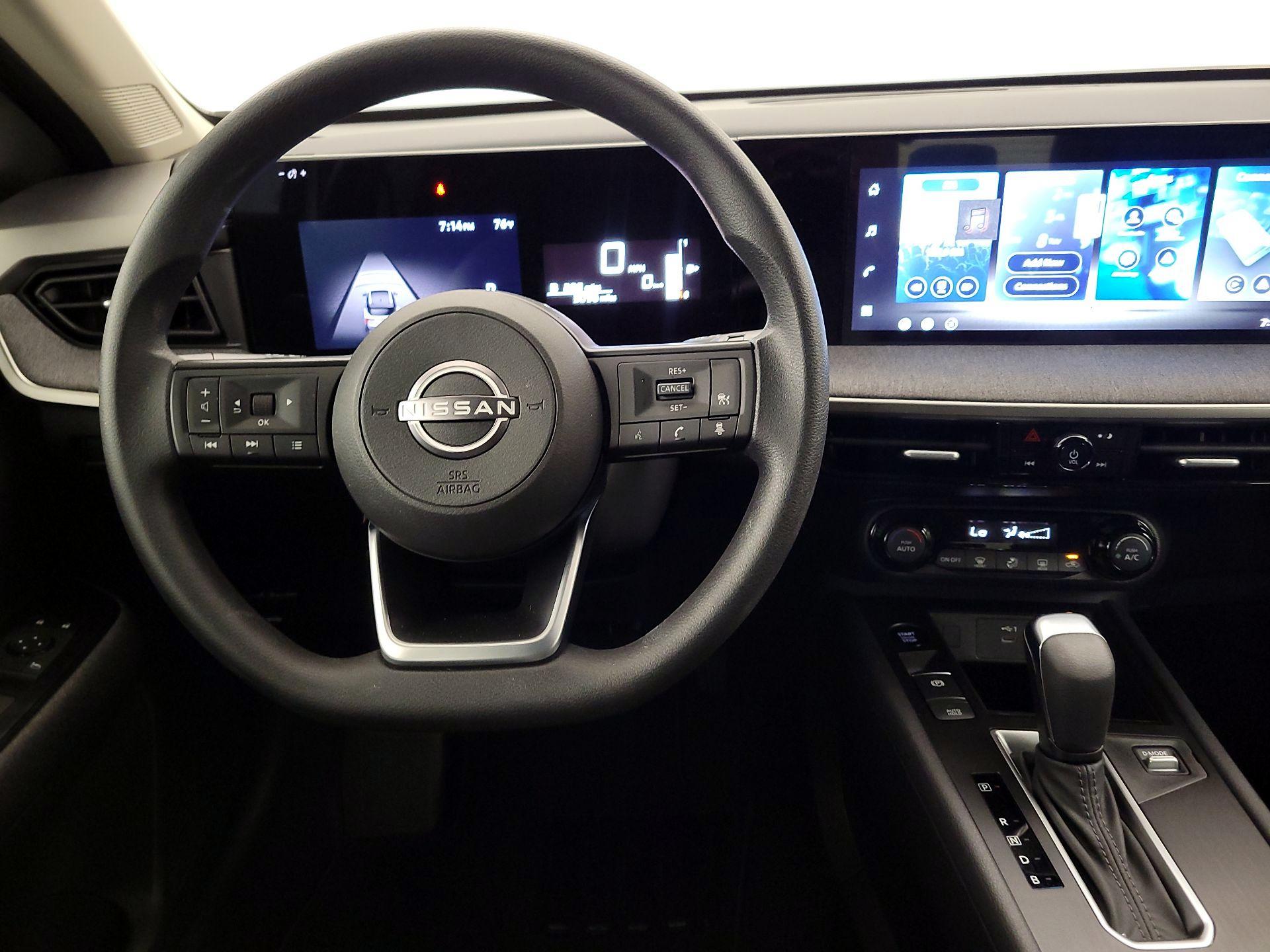 Thumbnail: 2026 Nissan Kicks - 10