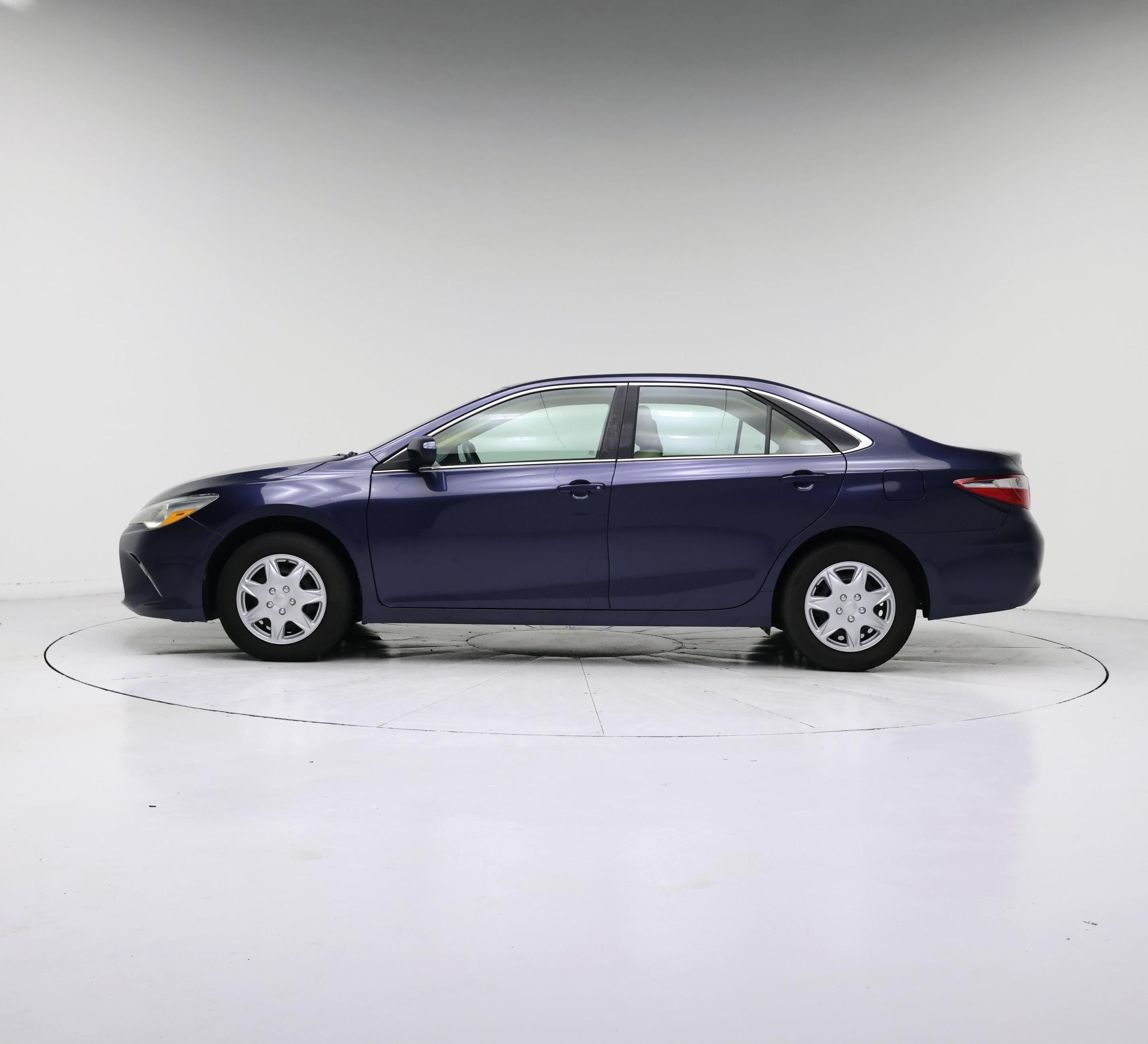 Thumbnail: 2015 Toyota Camry - 3