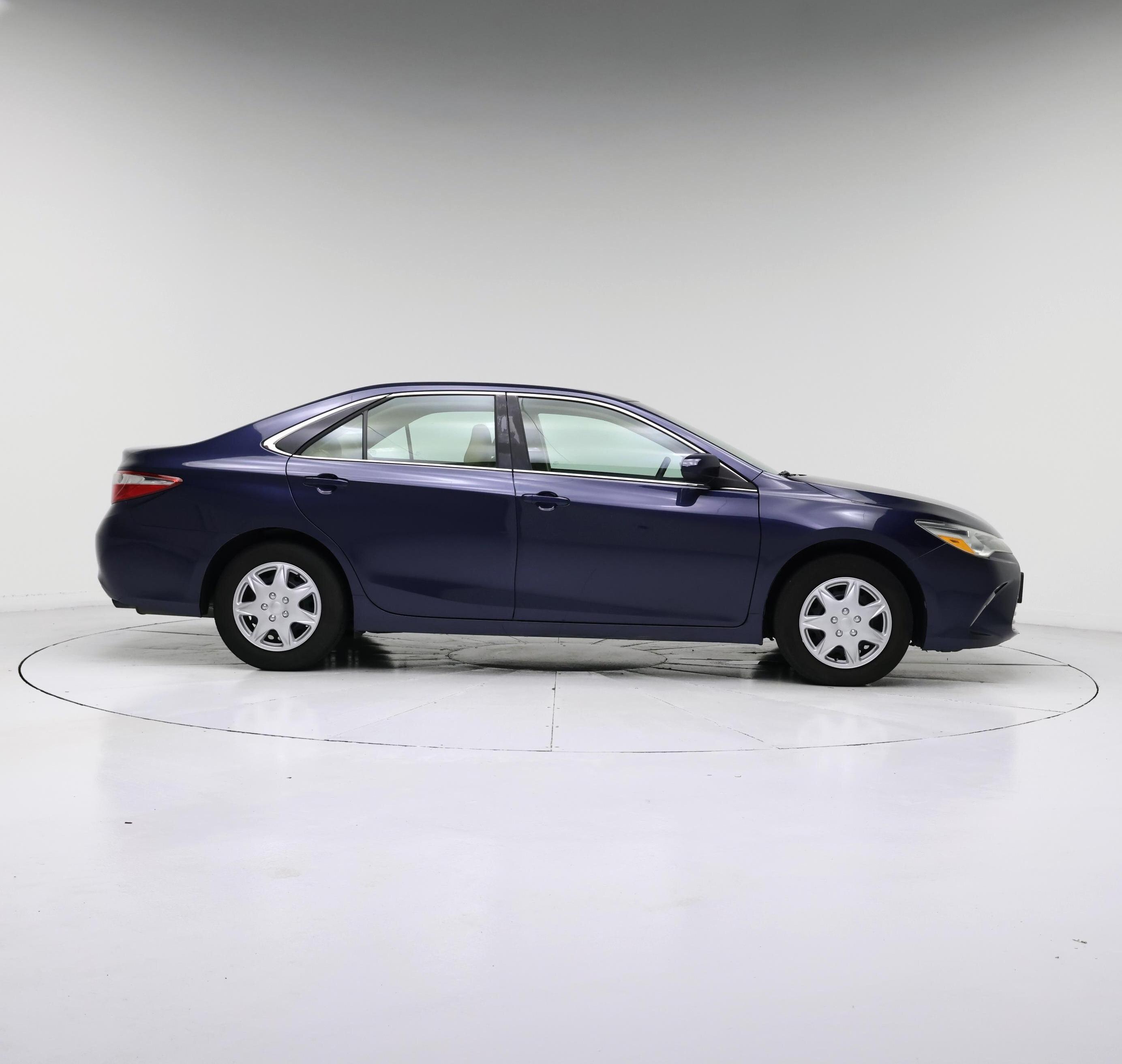 Thumbnail: 2015 Toyota Camry - 7