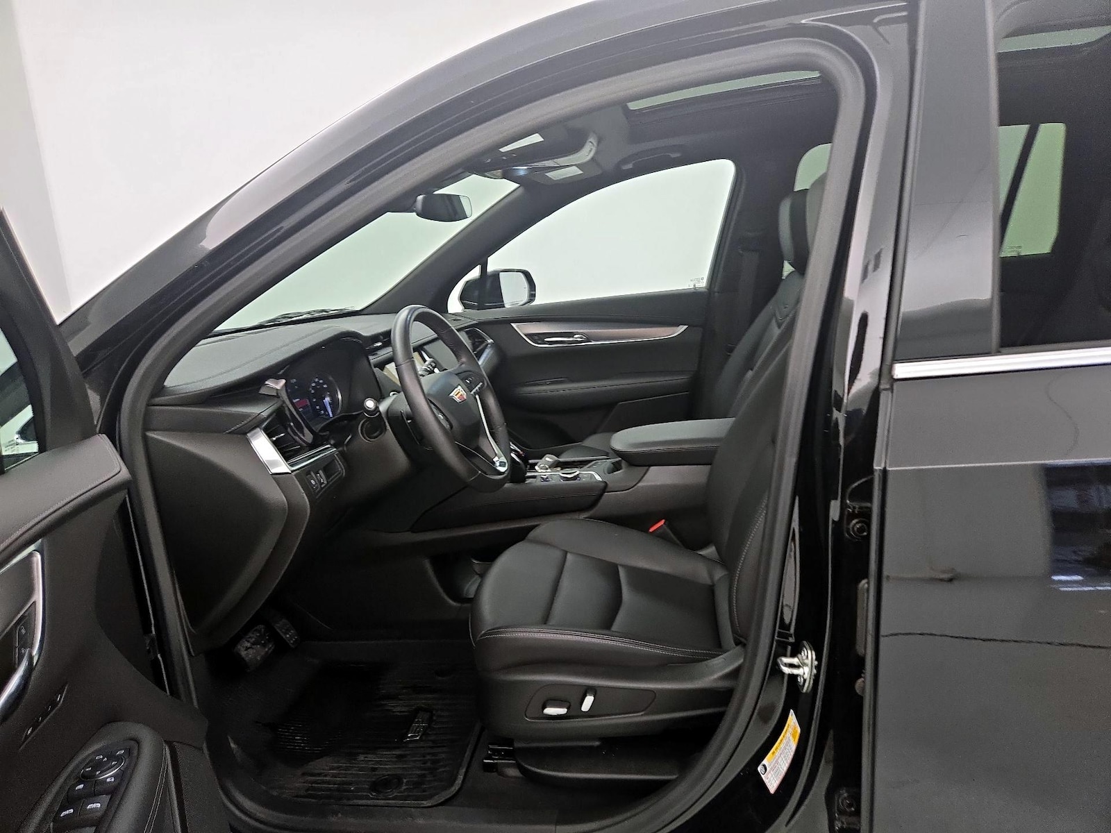 2024 Cadillac XT6 Luxury - Photo 12