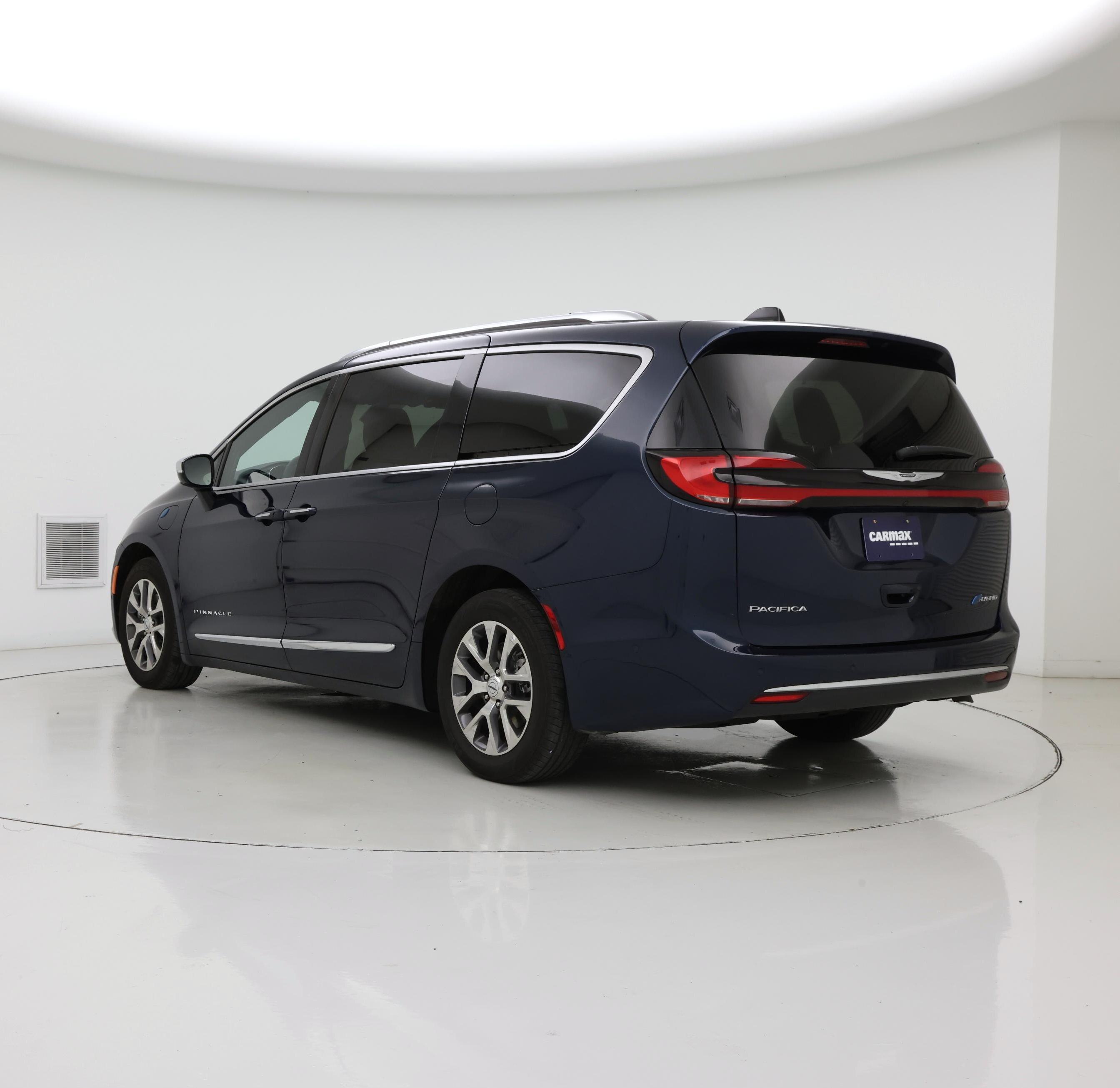 Thumbnail: 2023 Chrysler Pacifica - 2