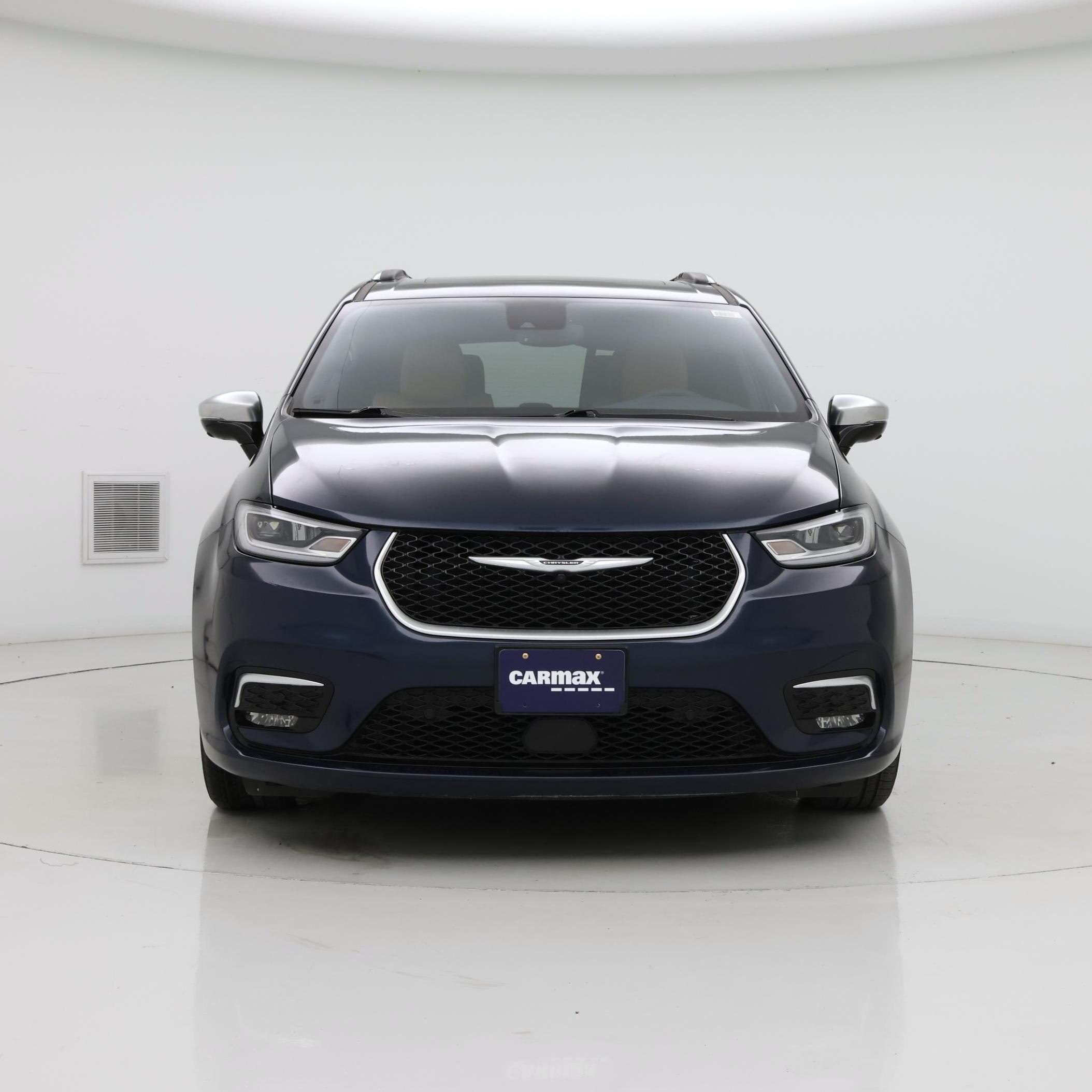 Thumbnail: 2023 Chrysler Pacifica - 5