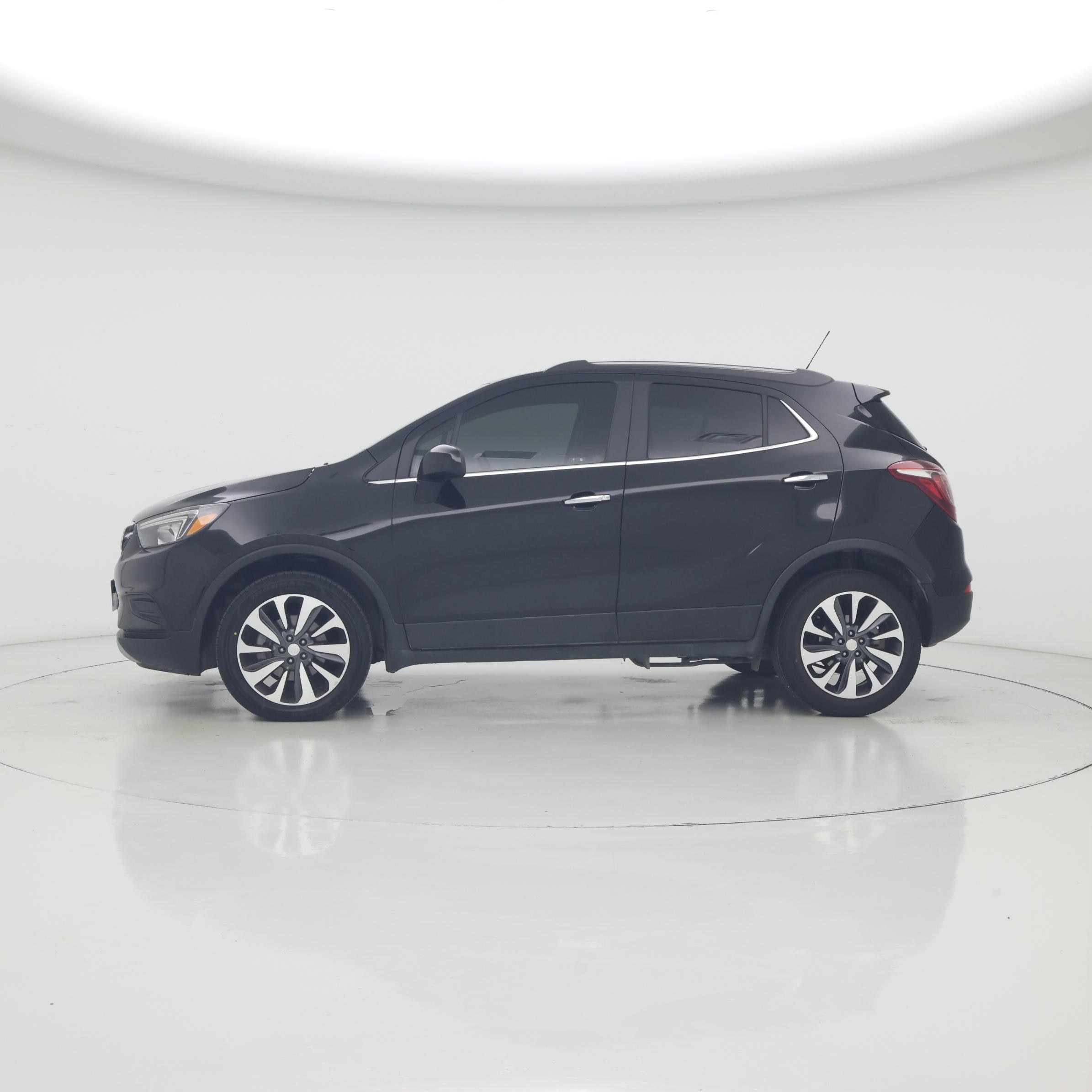 Thumbnail: 2022 Buick Encore - 3