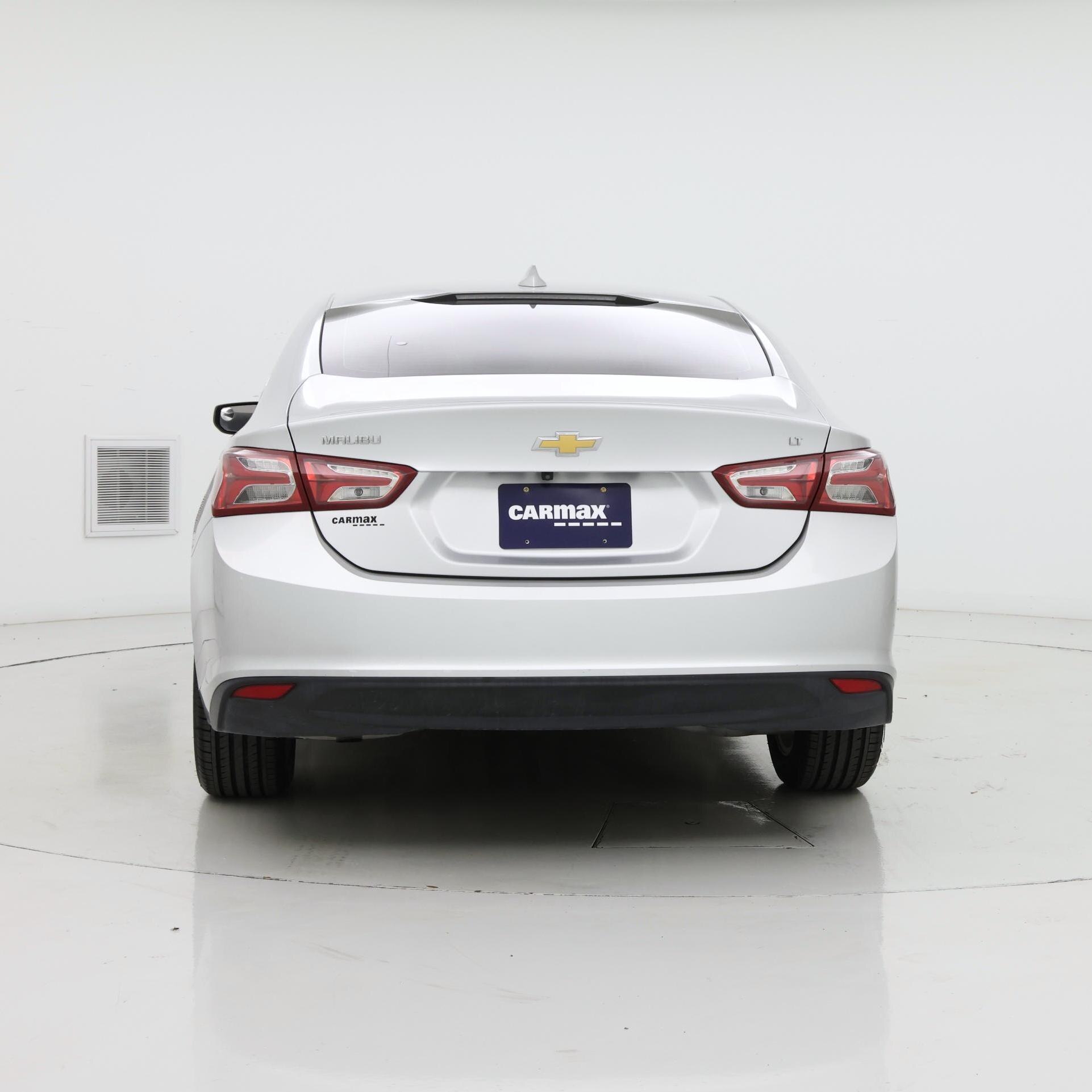 Thumbnail: 2021 Chevrolet Malibu - 6