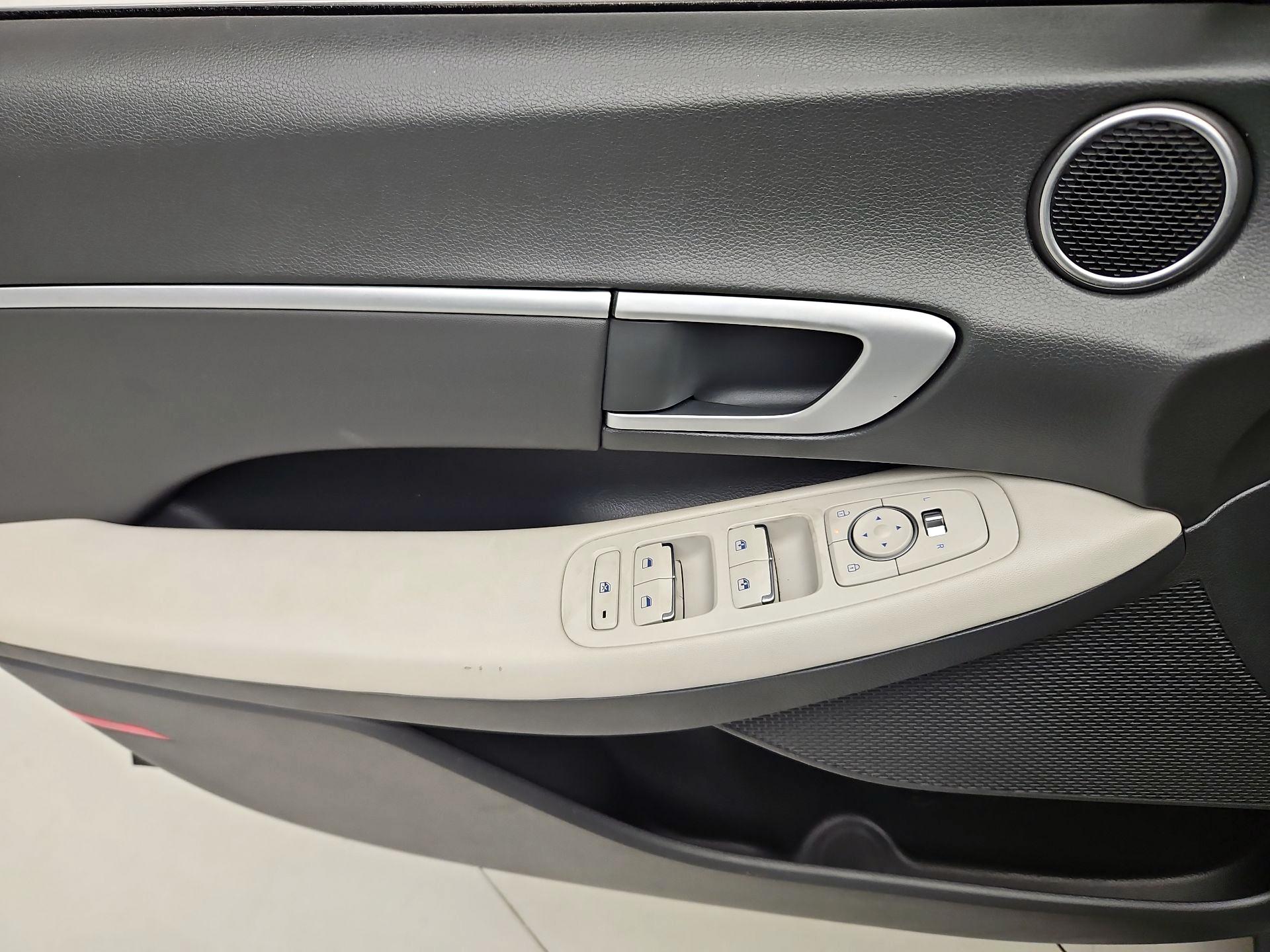 Thumbnail: 2025 Hyundai Sonata - 12