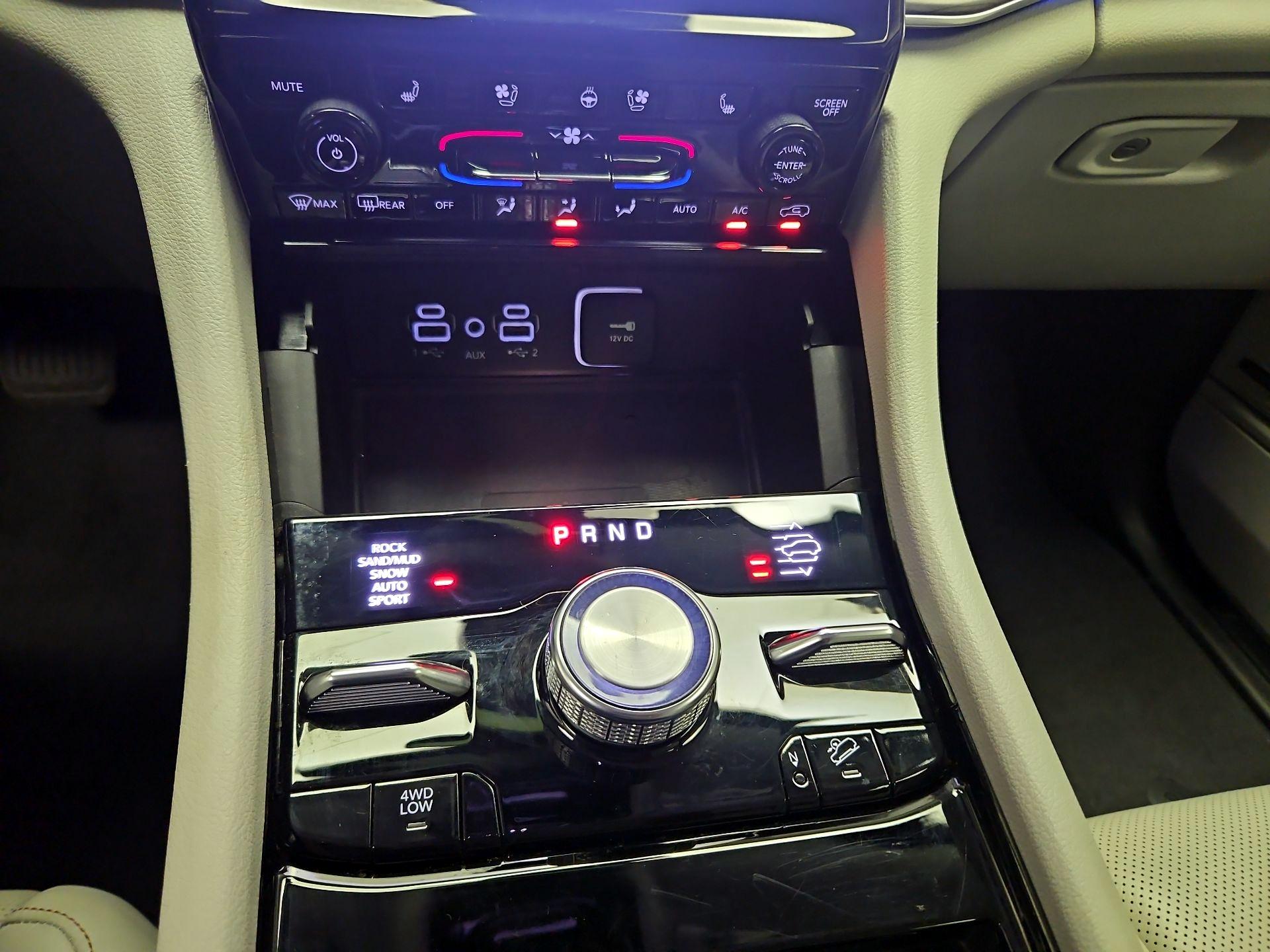 Thumbnail: 2023 Jeep Grand Cherokee L - 17