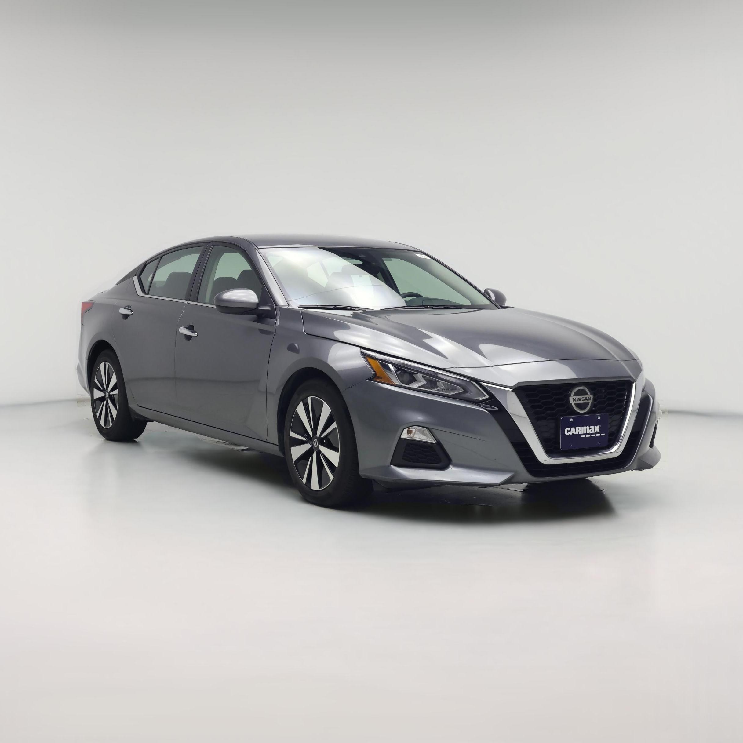 Thumbnail: 2022 Nissan Altima - 1