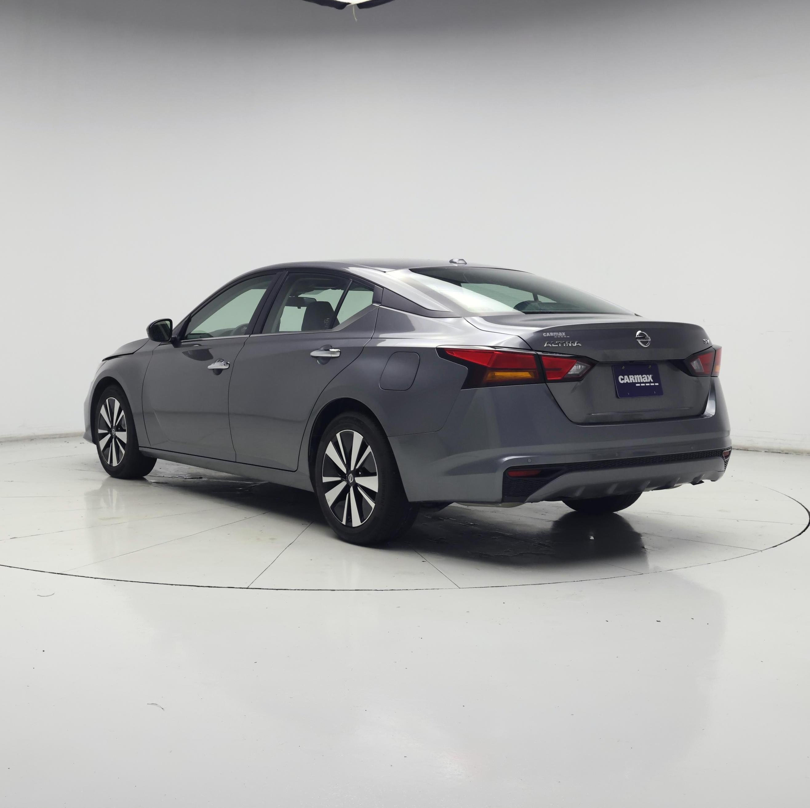 Thumbnail: 2022 Nissan Altima - 2