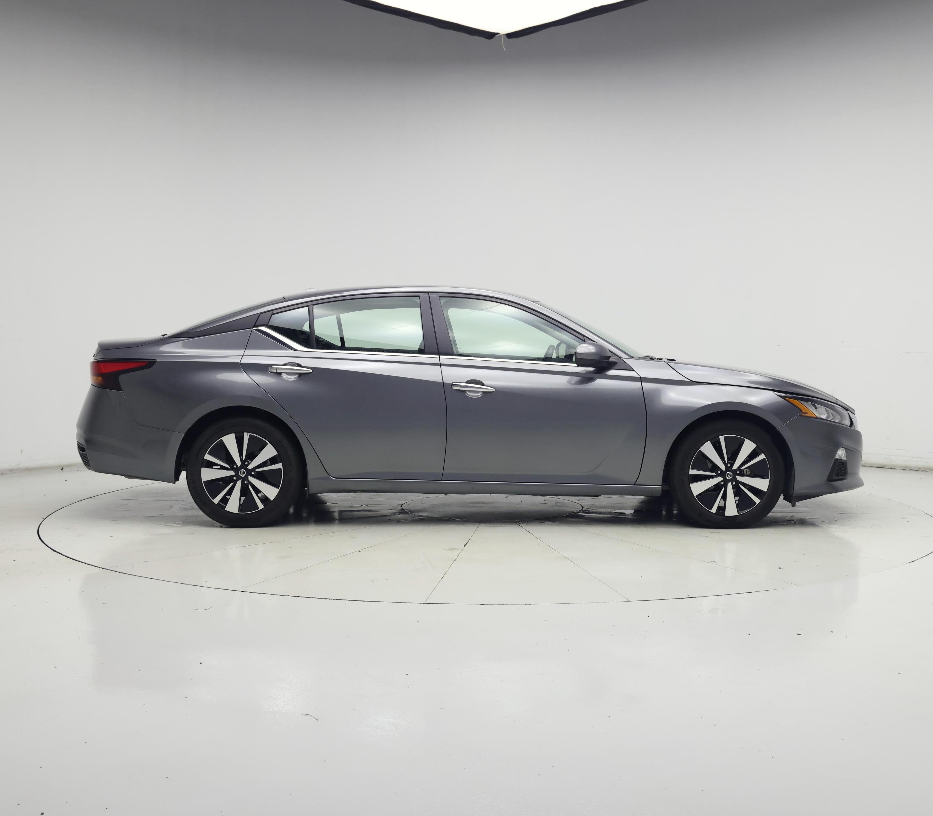 Thumbnail: 2022 Nissan Altima - 7
