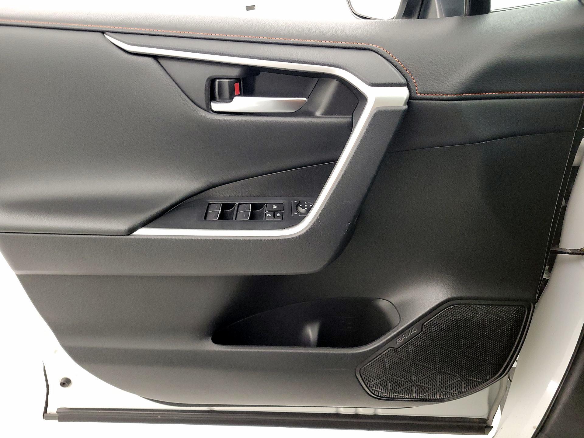 Thumbnail: 2024 Toyota RAV4 - 12