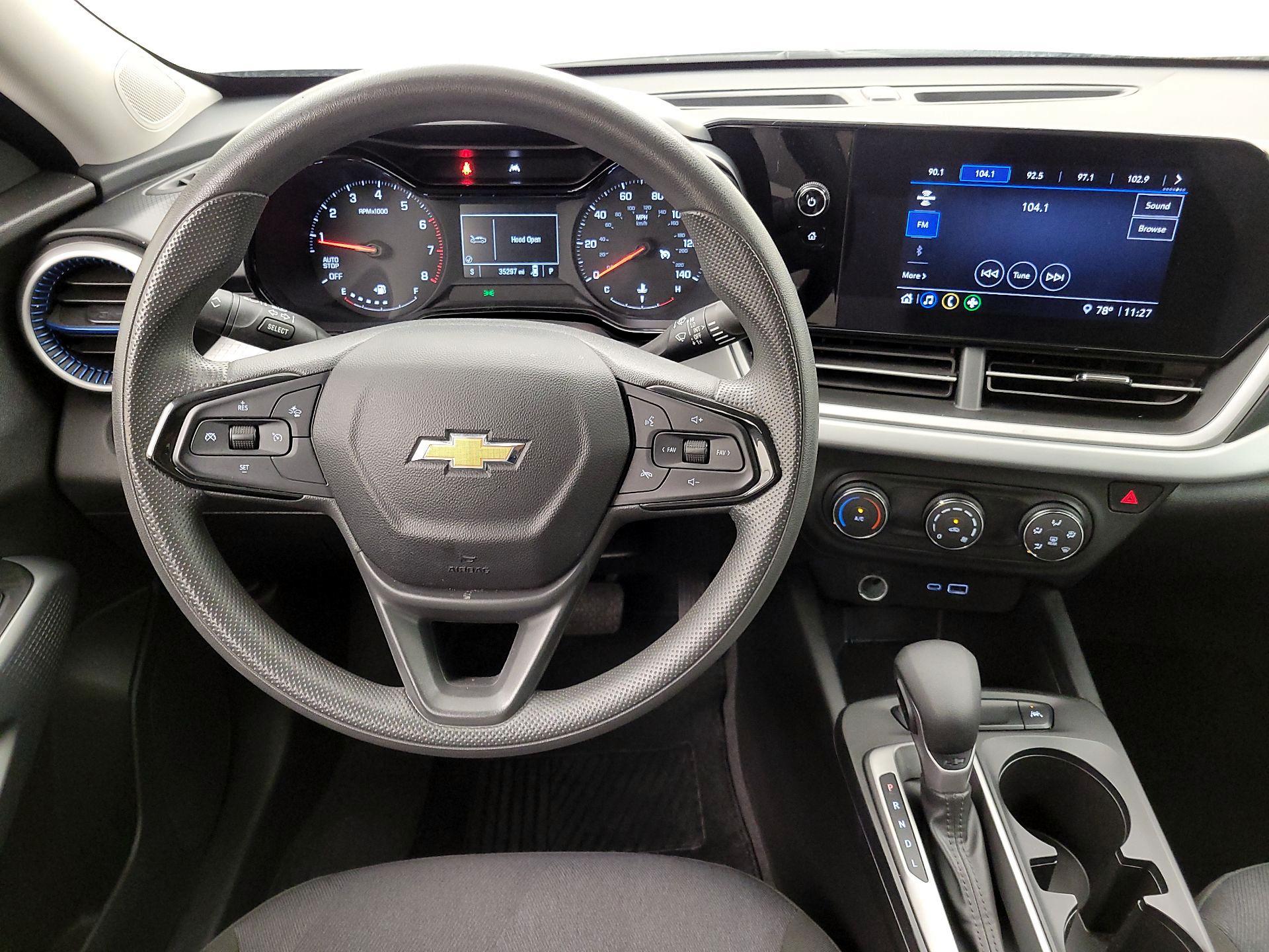 Thumbnail: 2025 Chevrolet Trax - 10