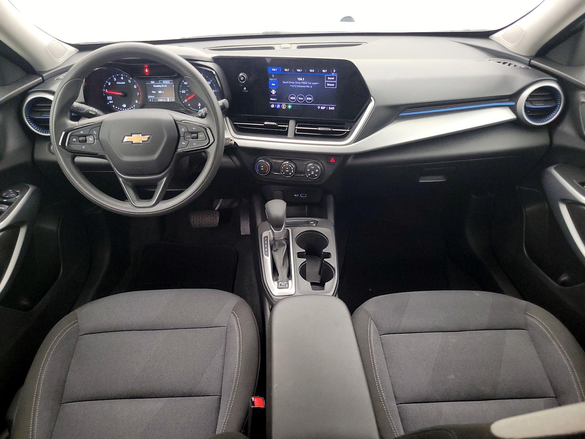 Thumbnail: 2025 Chevrolet Trax - 9
