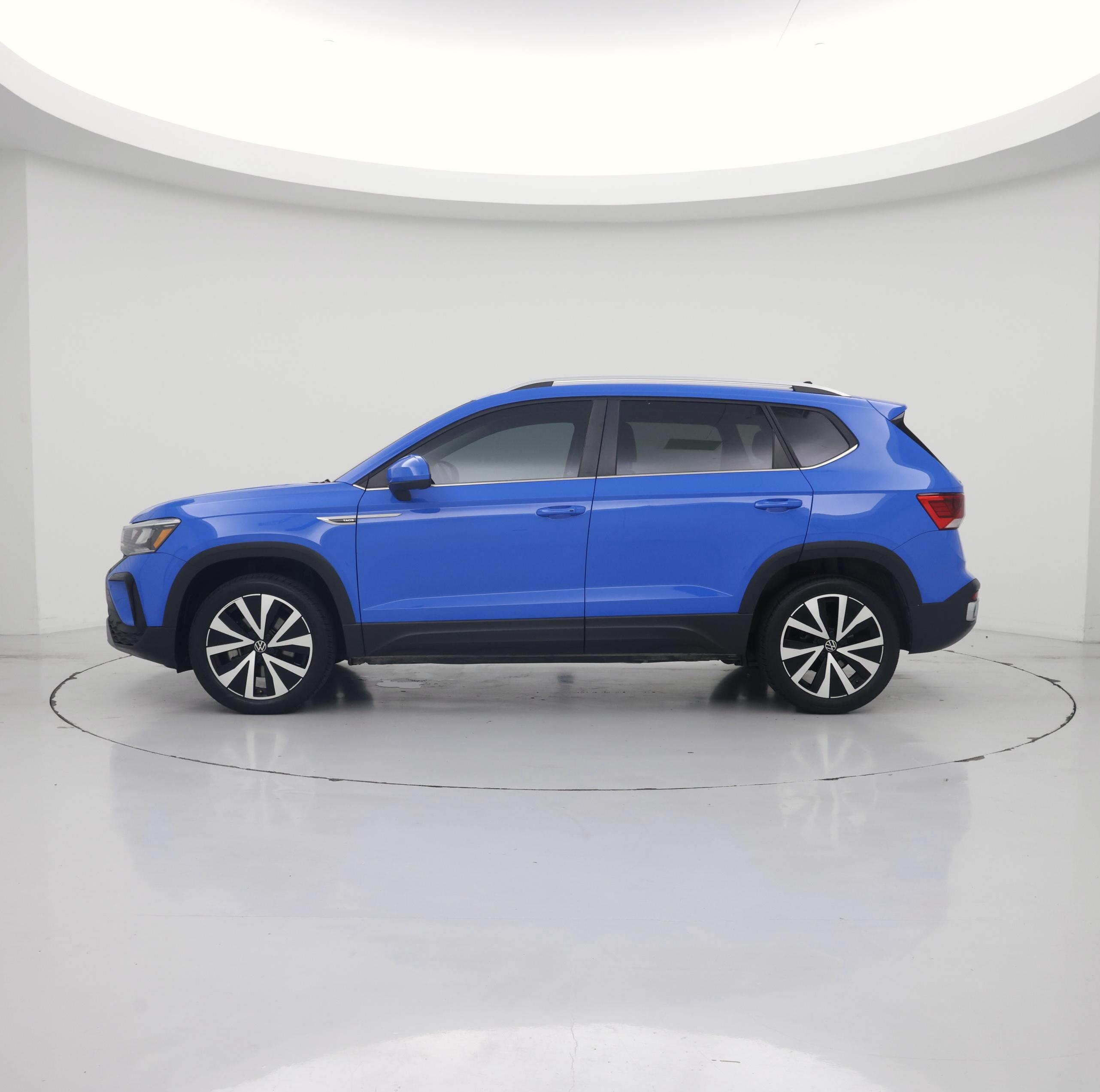 Thumbnail: 2023 Volkswagen Taos - 3