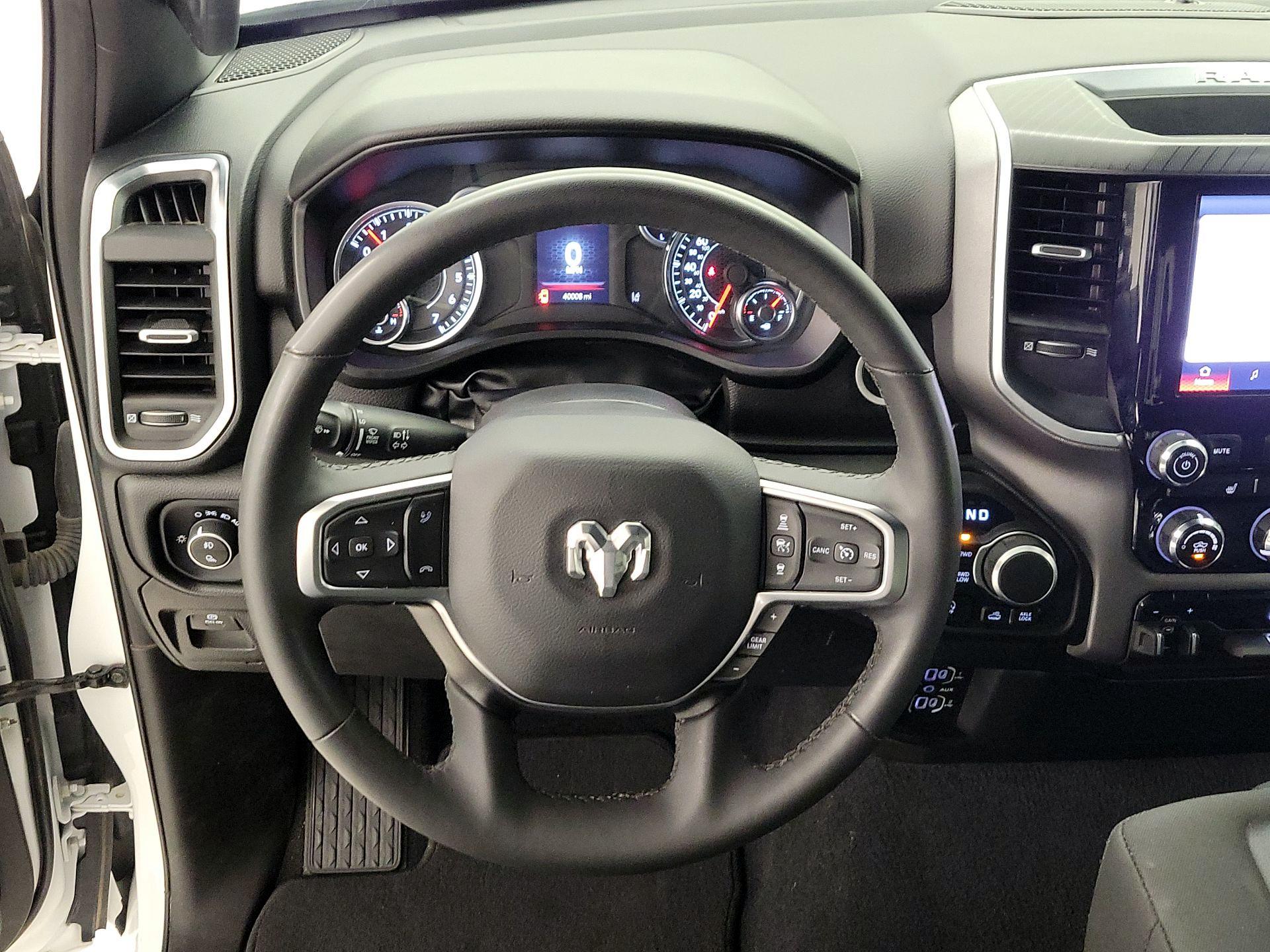 Thumbnail: 2025 RAM 1500 - 10