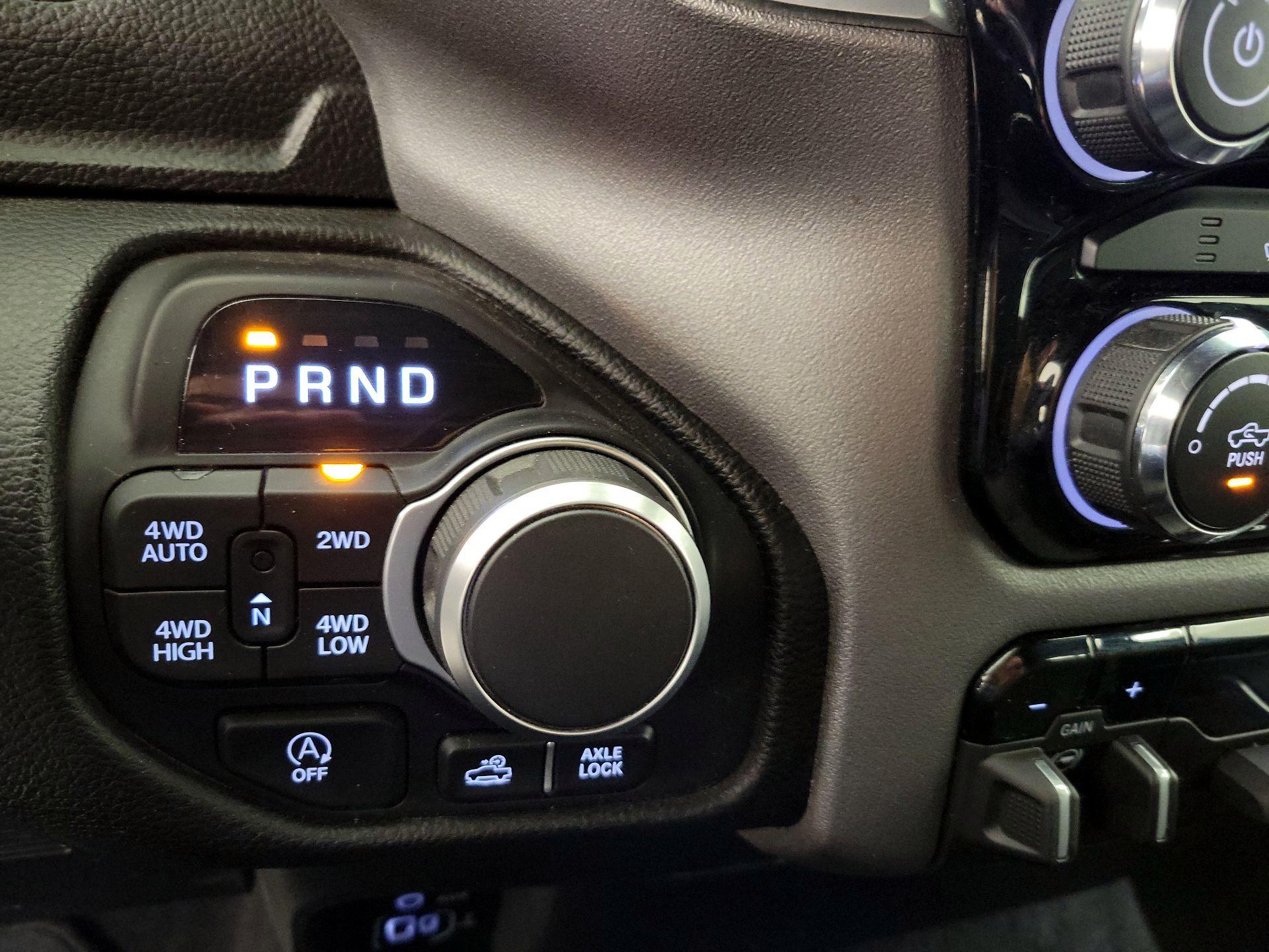 Thumbnail: 2025 RAM 1500 - 17