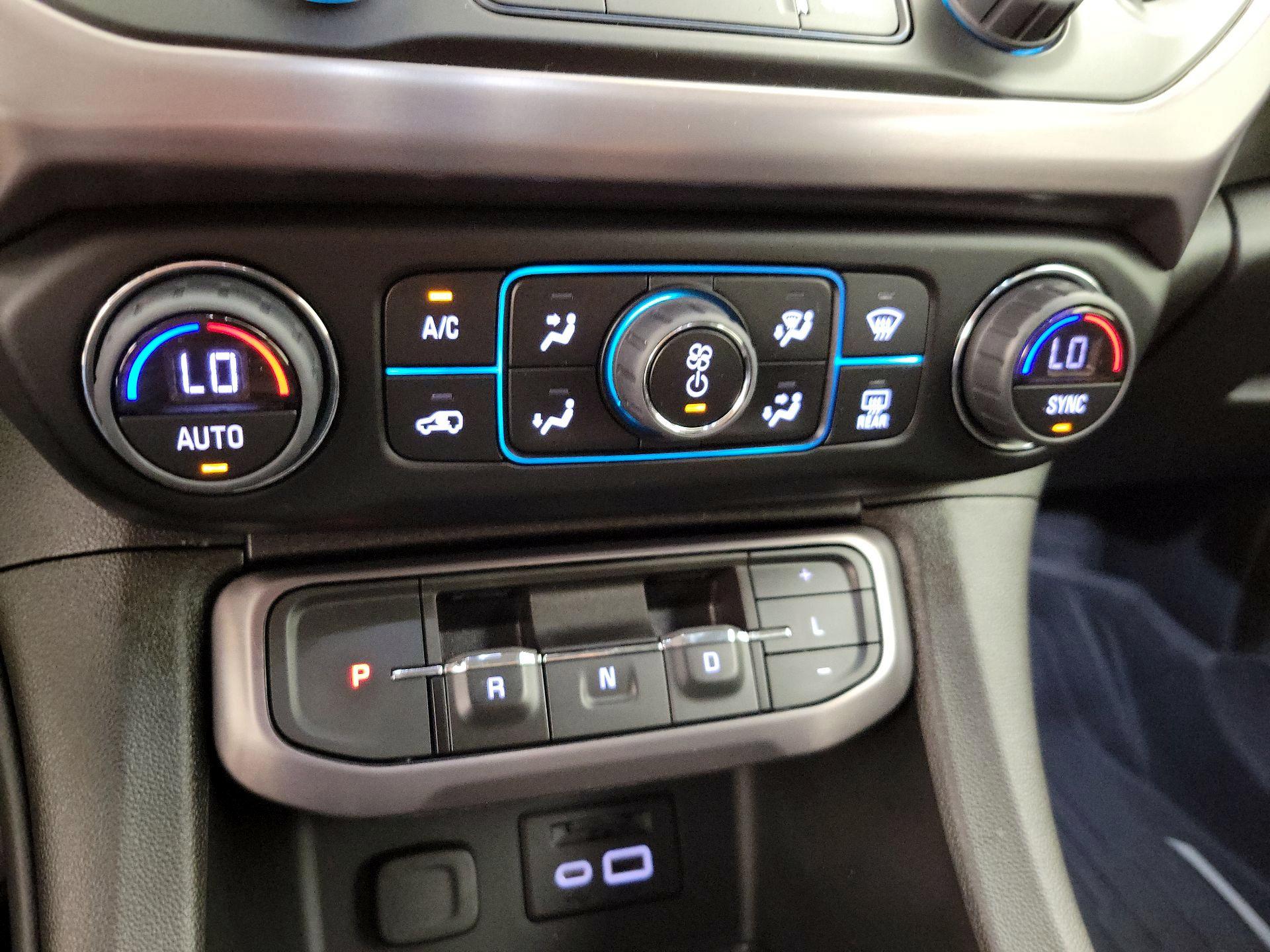 Thumbnail: 2022 GMC Acadia - 17