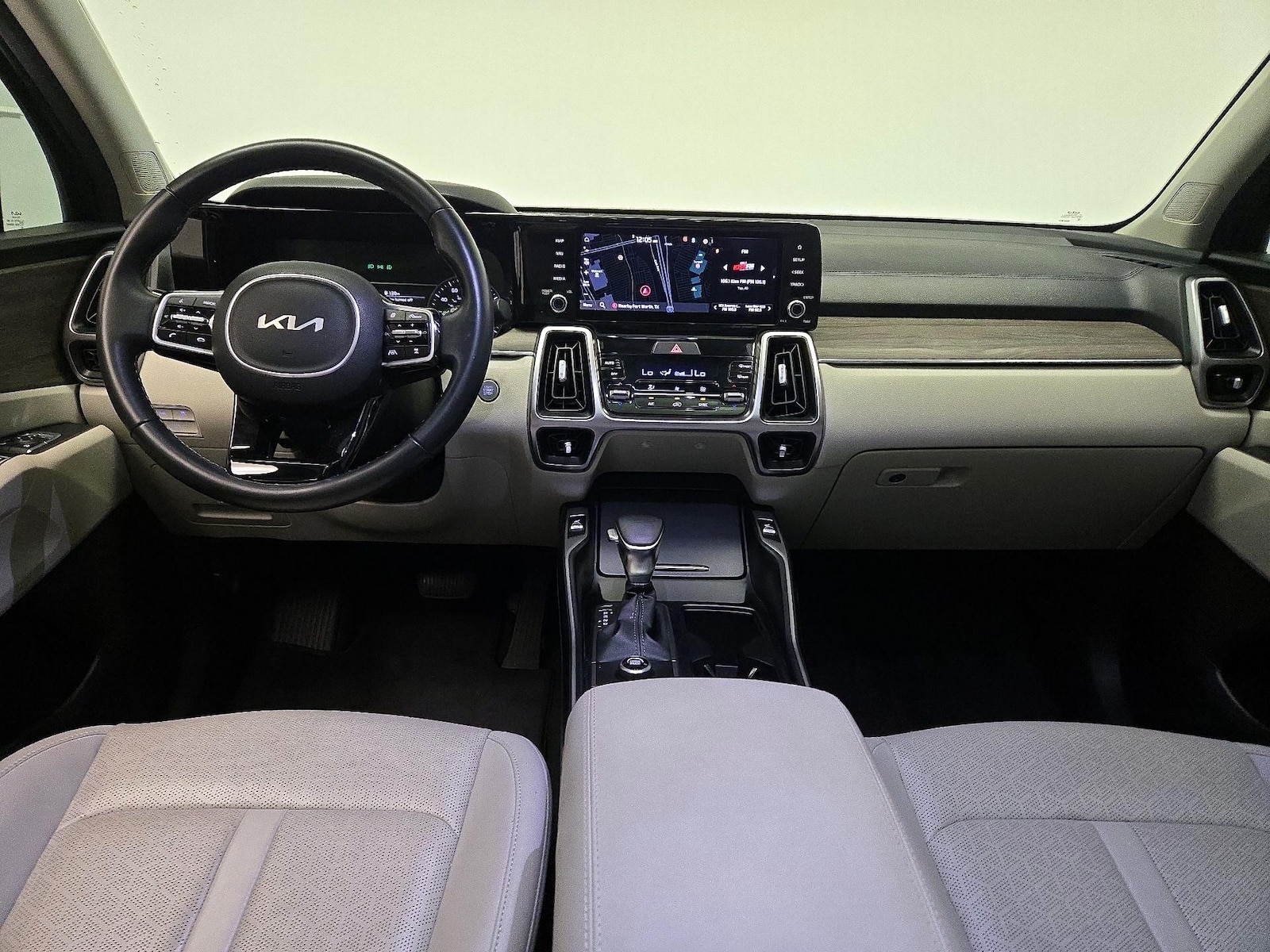 2023 Kia Sorento EX - Photo 10