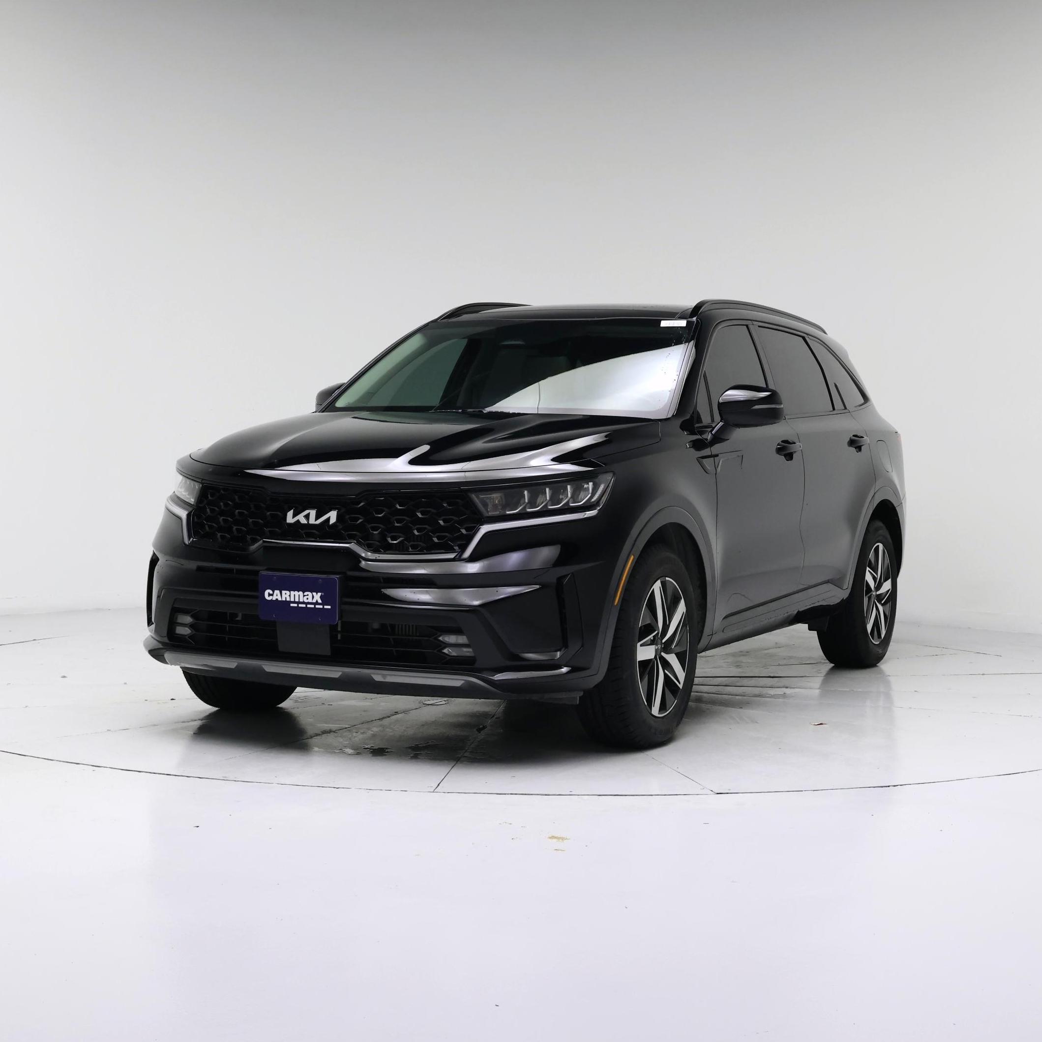 Thumbnail: 2023 Kia Sorento - 4