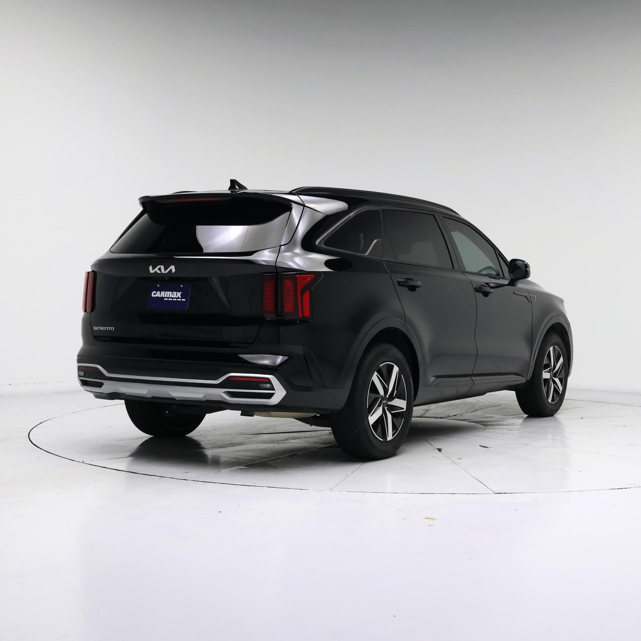 Thumbnail: 2023 Kia Sorento - 8