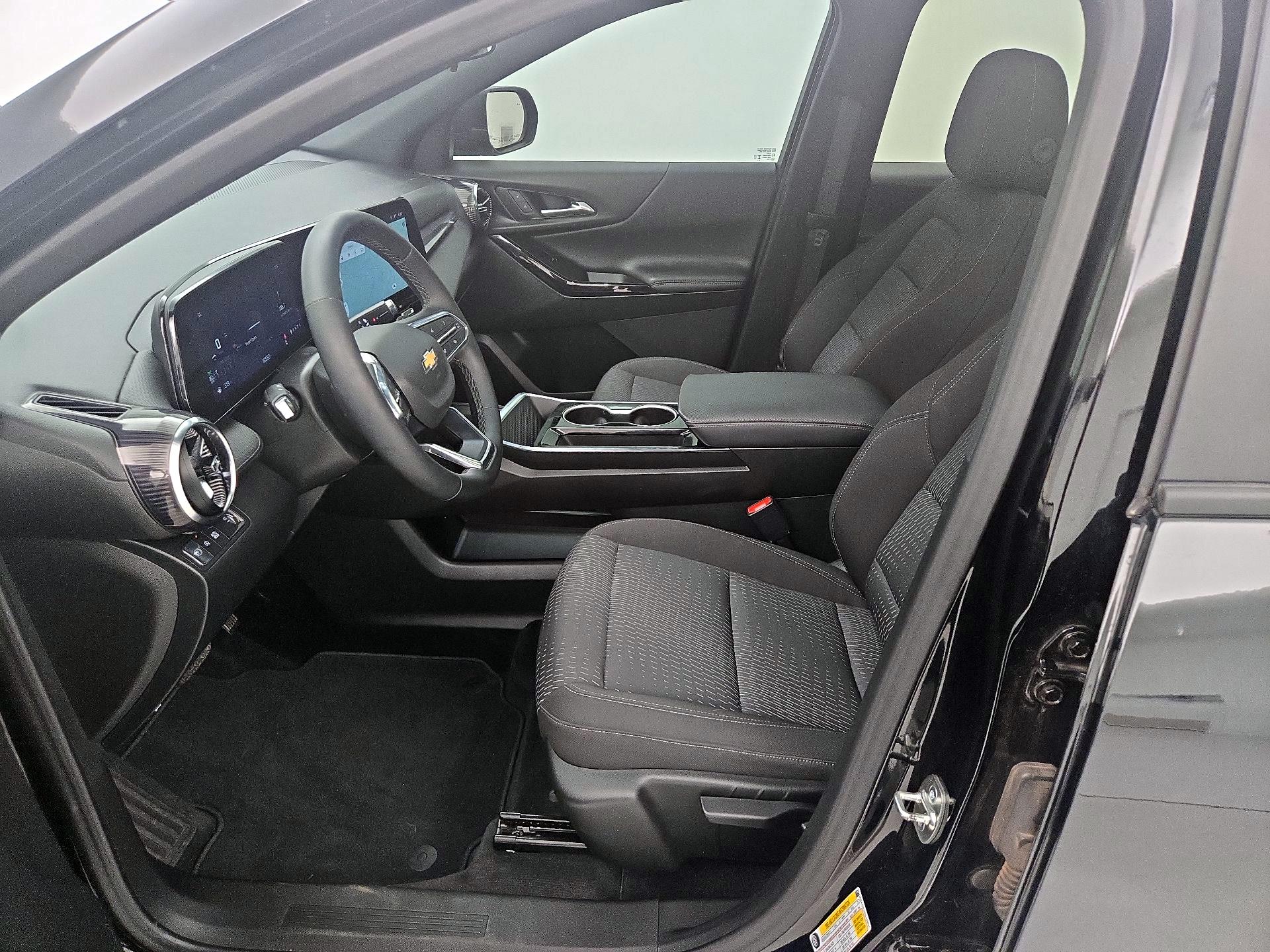 Thumbnail: 2025 Chevrolet Equinox - 11