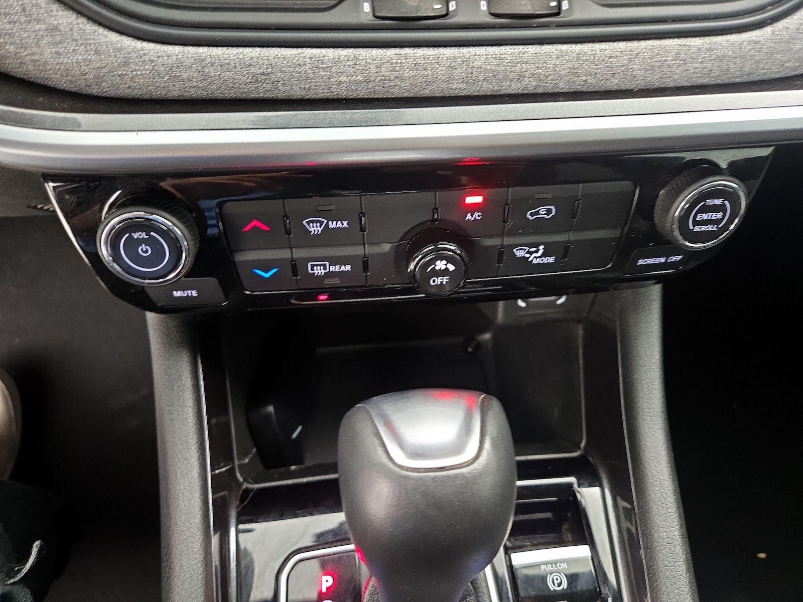 2025 Jeep Compass Latitude - Photo 17