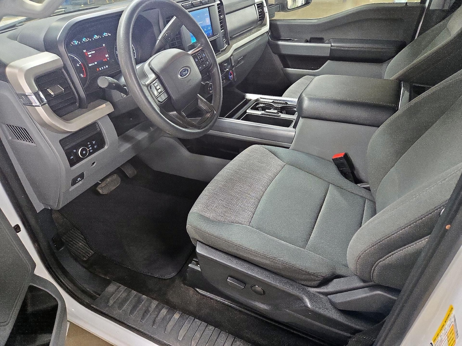Power Seat(s) & Side Airbags
