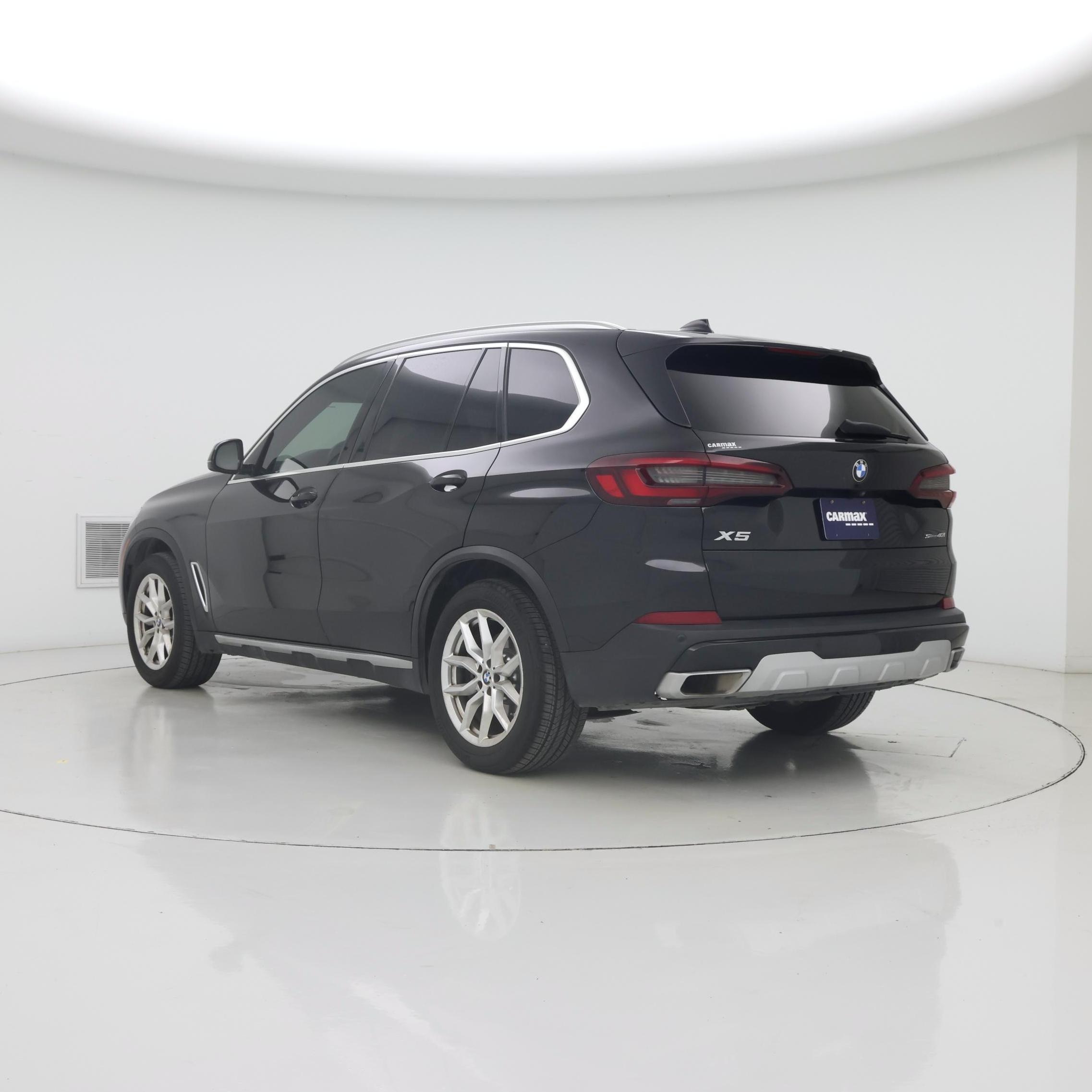 Thumbnail: 2023 BMW X5 - 2