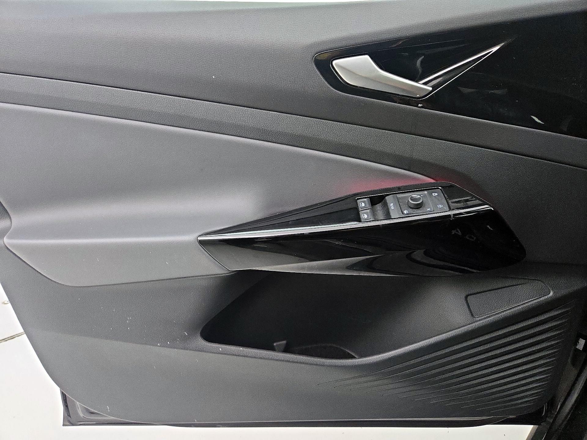 Thumbnail: 2021 Volkswagen ID.4 - 12