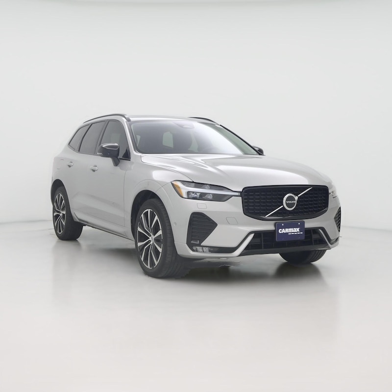 2023 Volvo XC60 B5 Plus Dark Theme