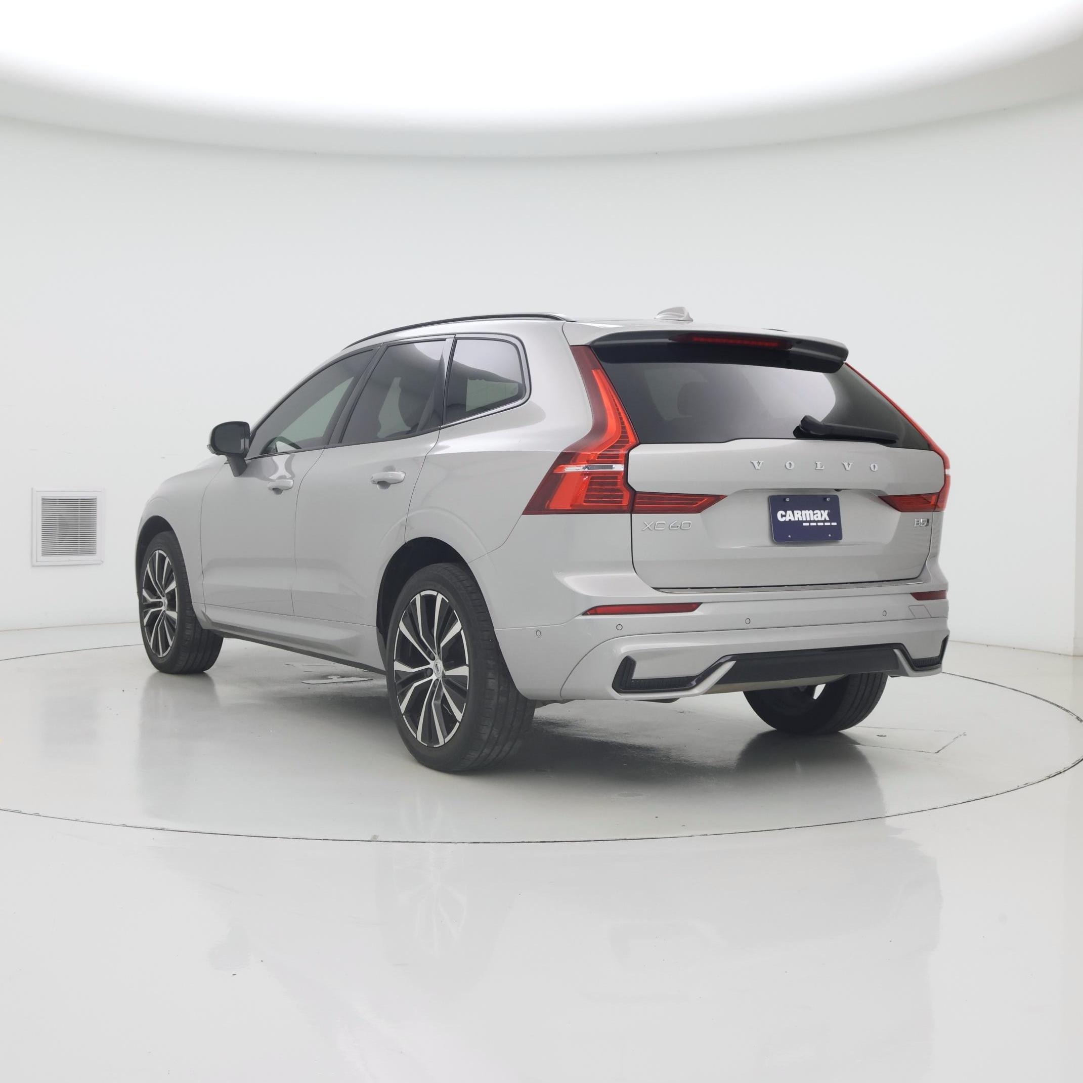 Thumbnail: 2023 Volvo XC60 - 2