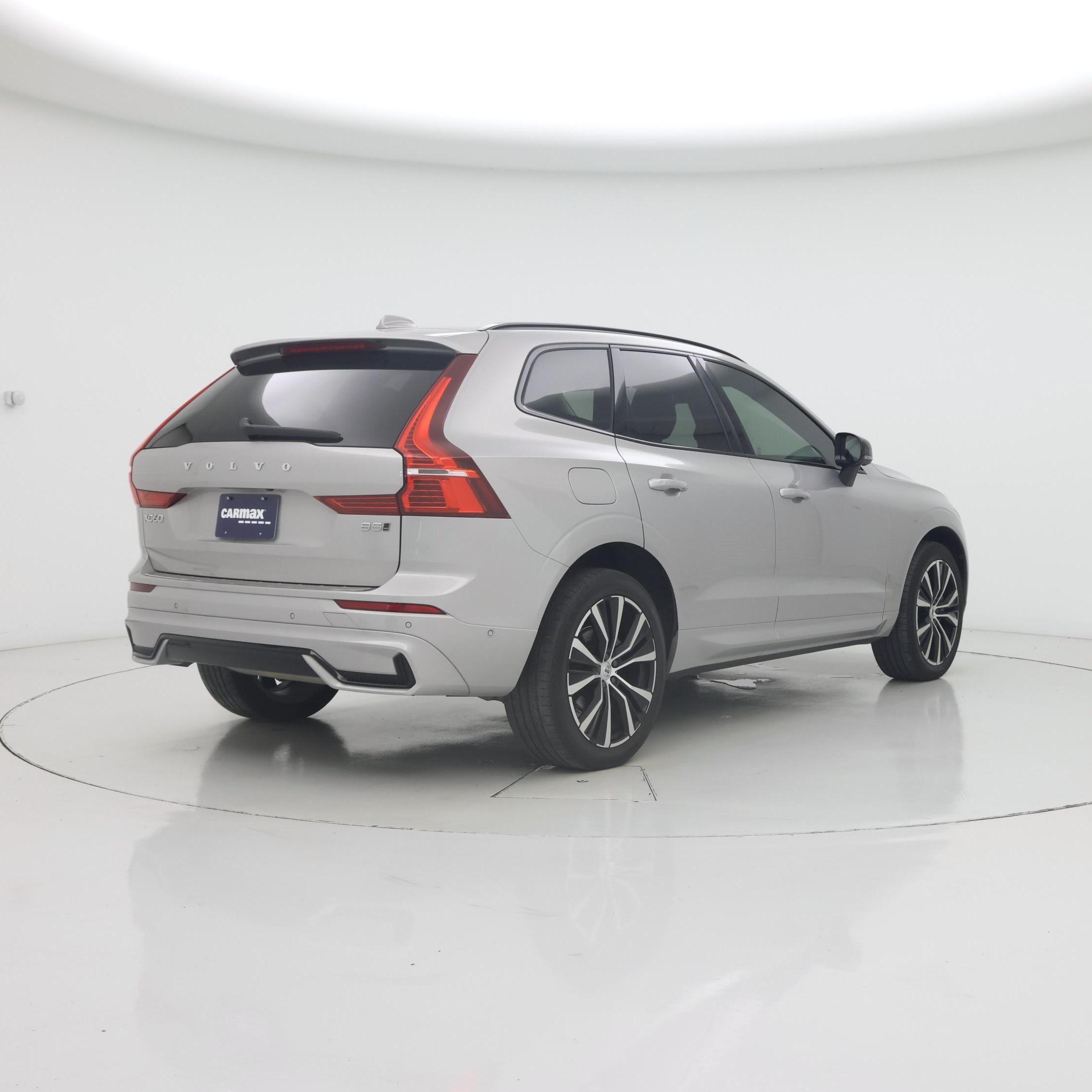 Thumbnail: 2023 Volvo XC60 - 8