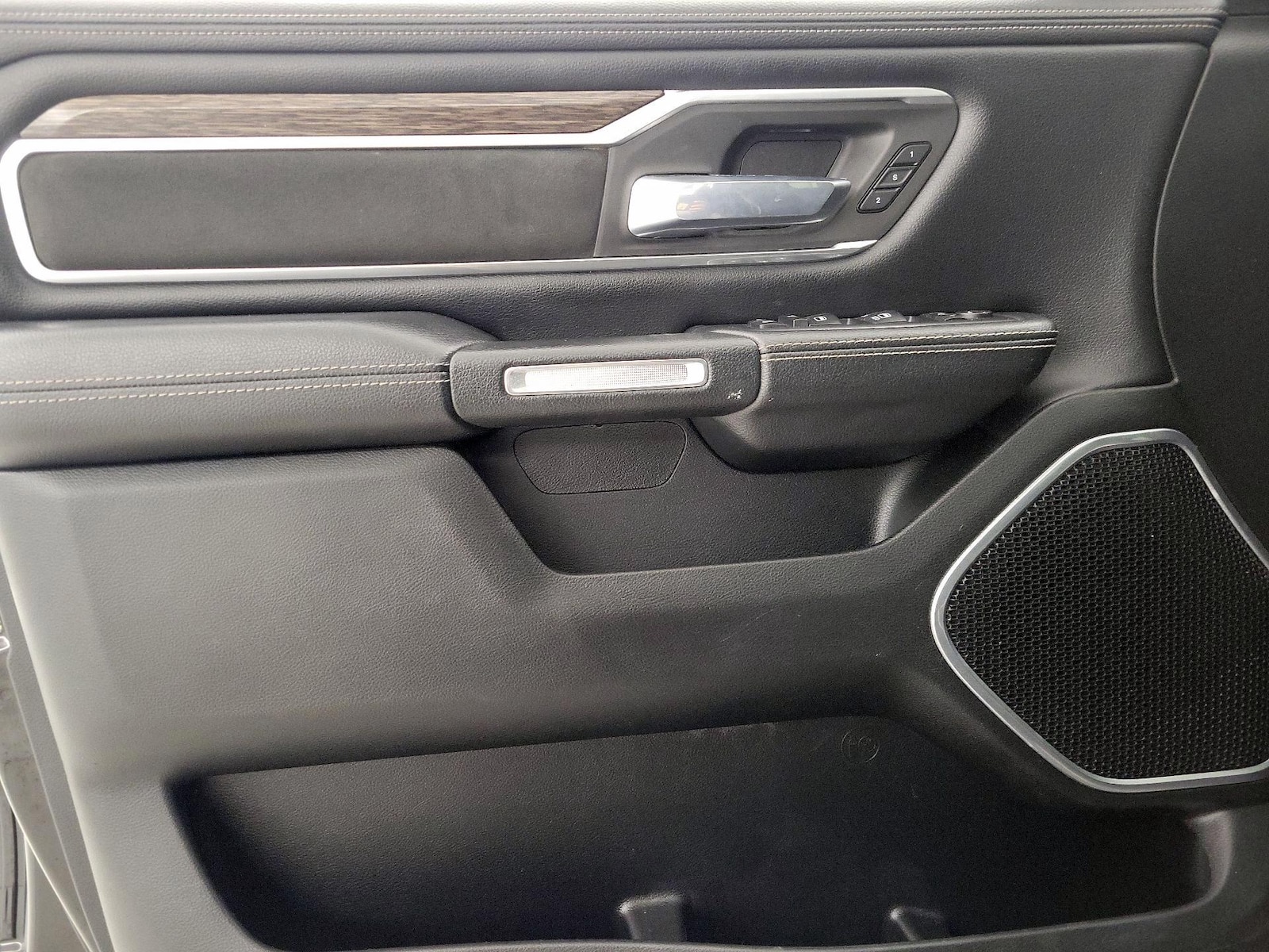 2020 RAM Ram 1500 Pickup Laramie - Photo 13