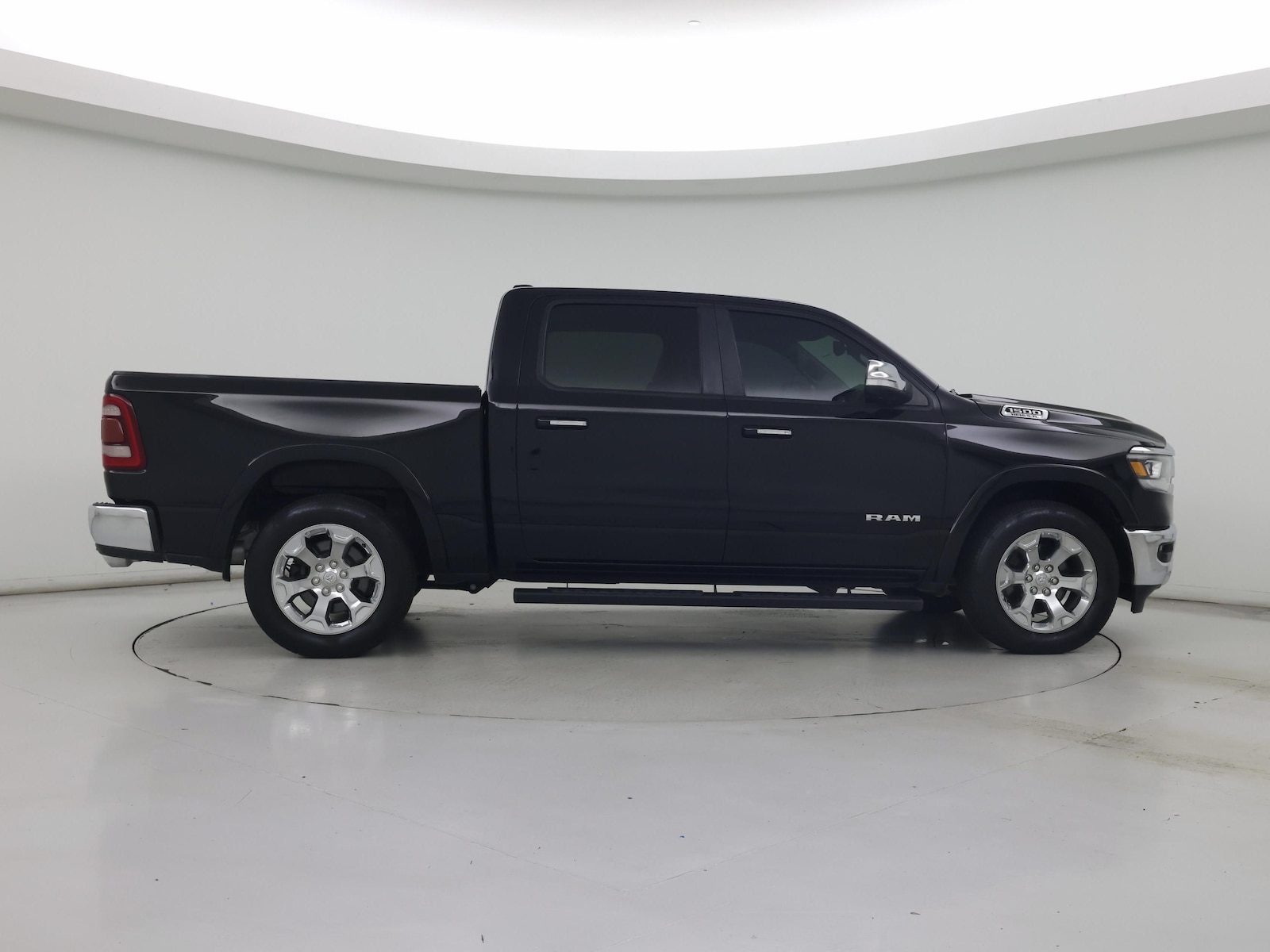 2020 RAM Ram 1500 Pickup Laramie - Photo 8