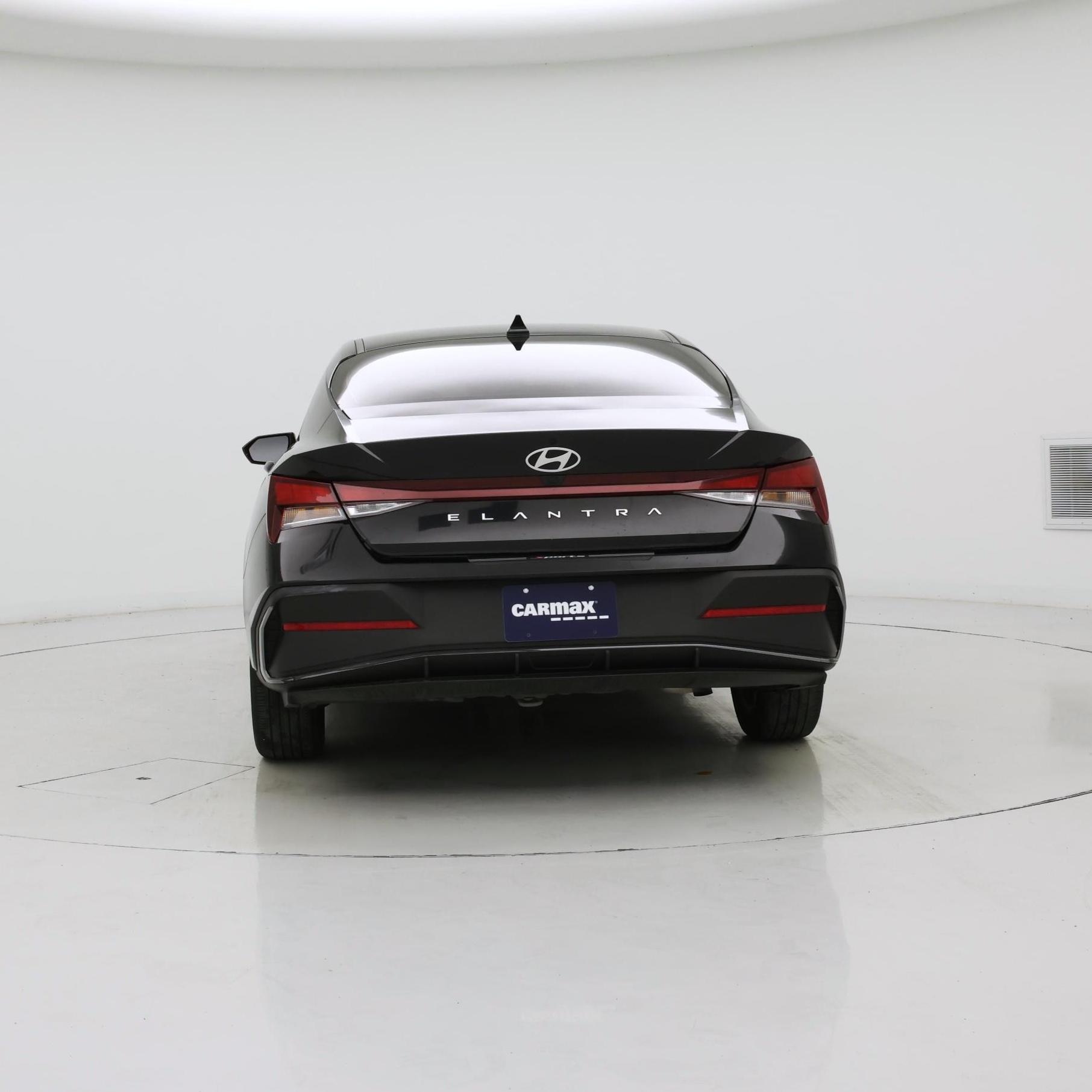 Thumbnail: 2024 Hyundai Elantra - 6