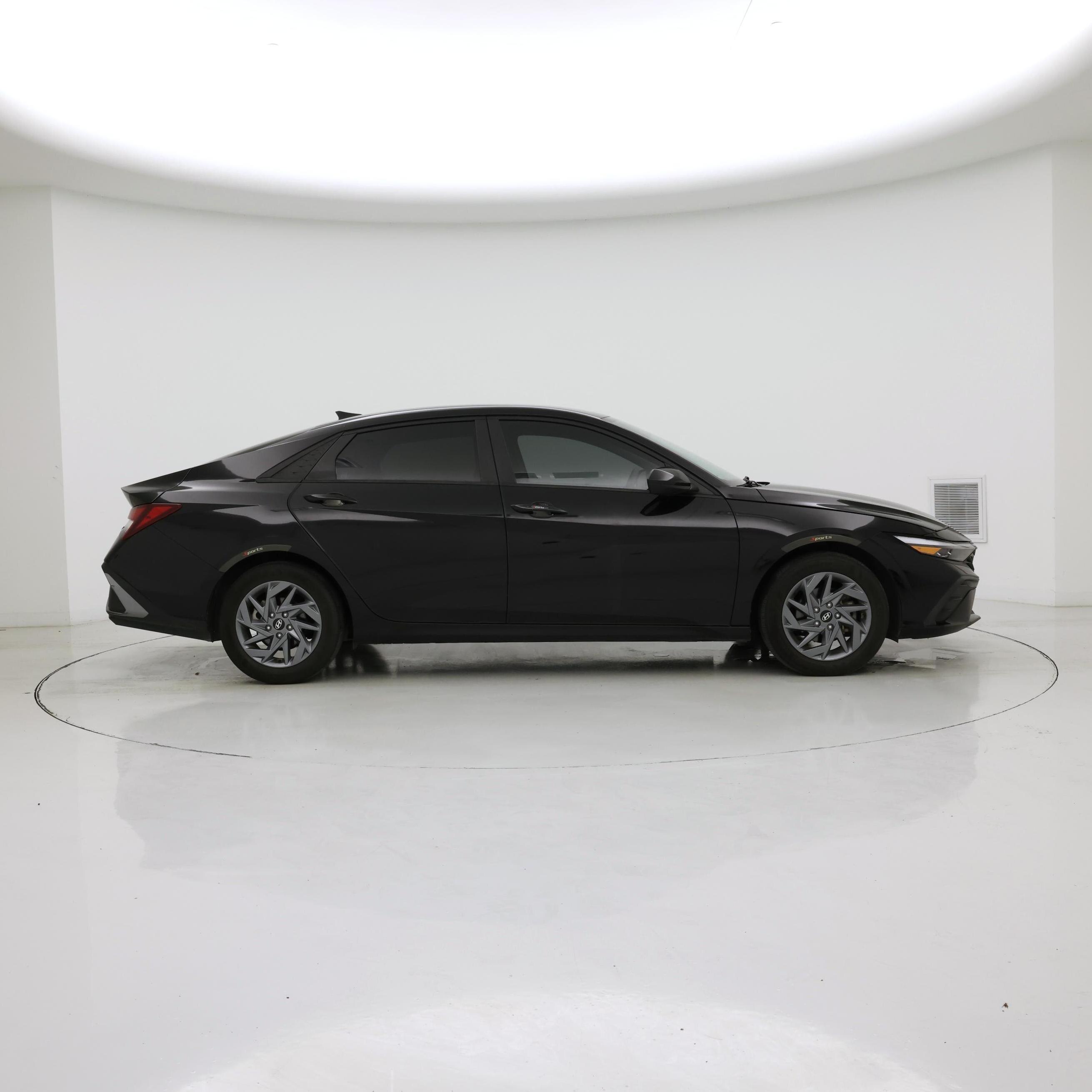 Thumbnail: 2024 Hyundai Elantra - 7