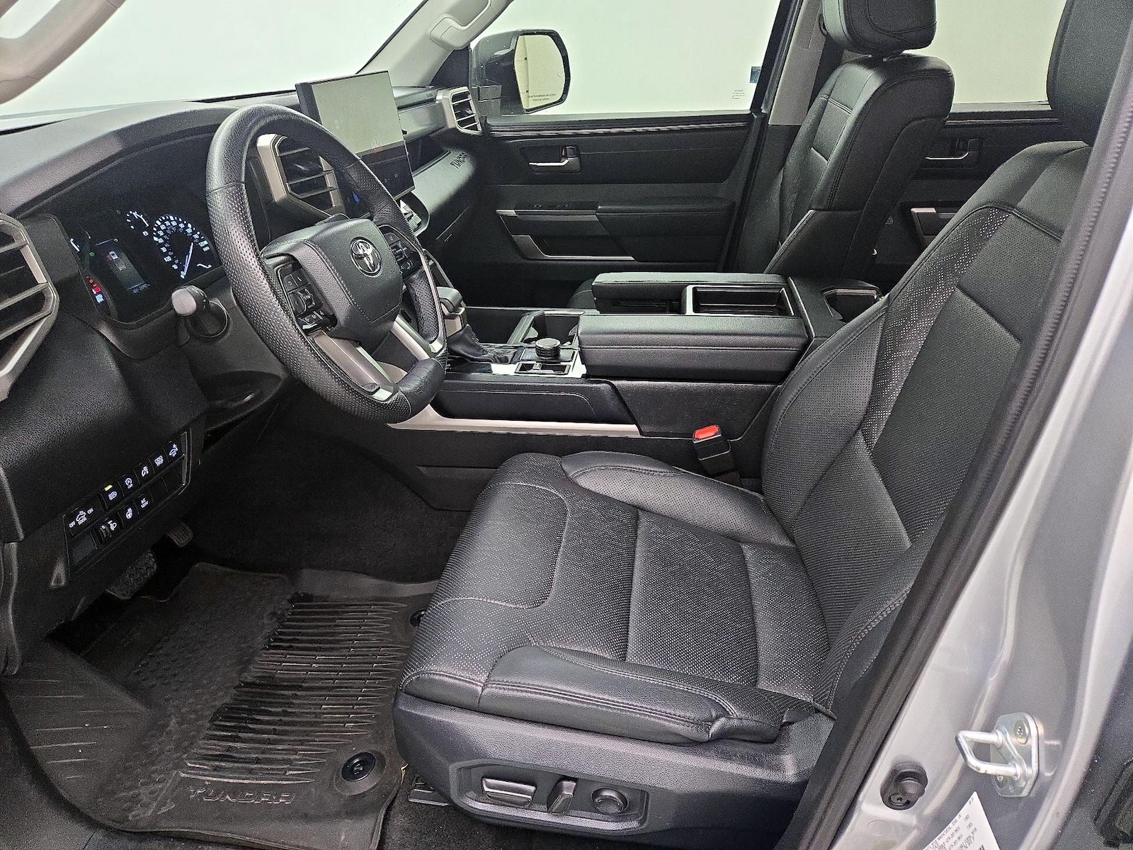 2024 Toyota Tundra SR5 - Photo 12
