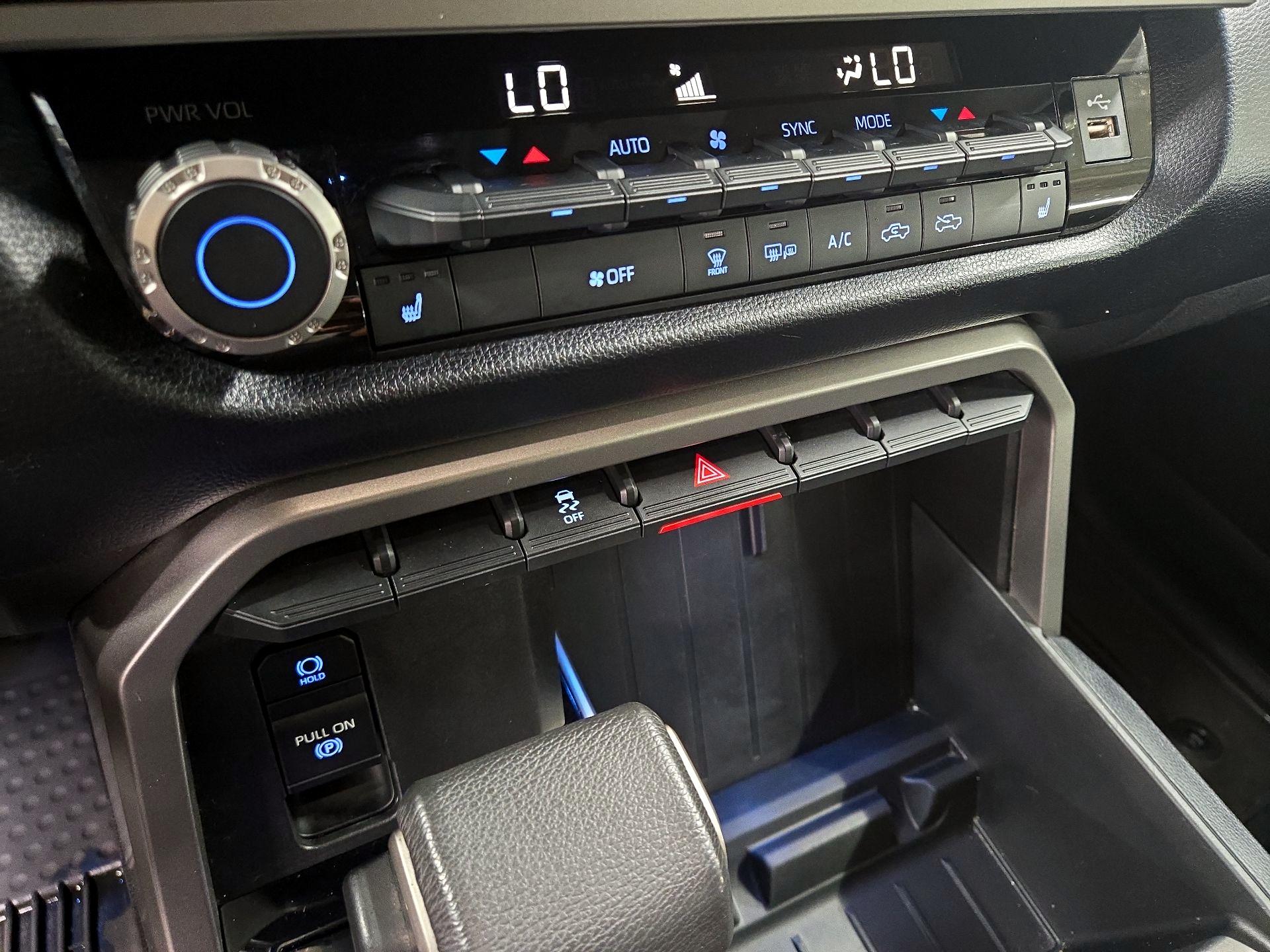Thumbnail: 2024 Toyota Tundra - 16