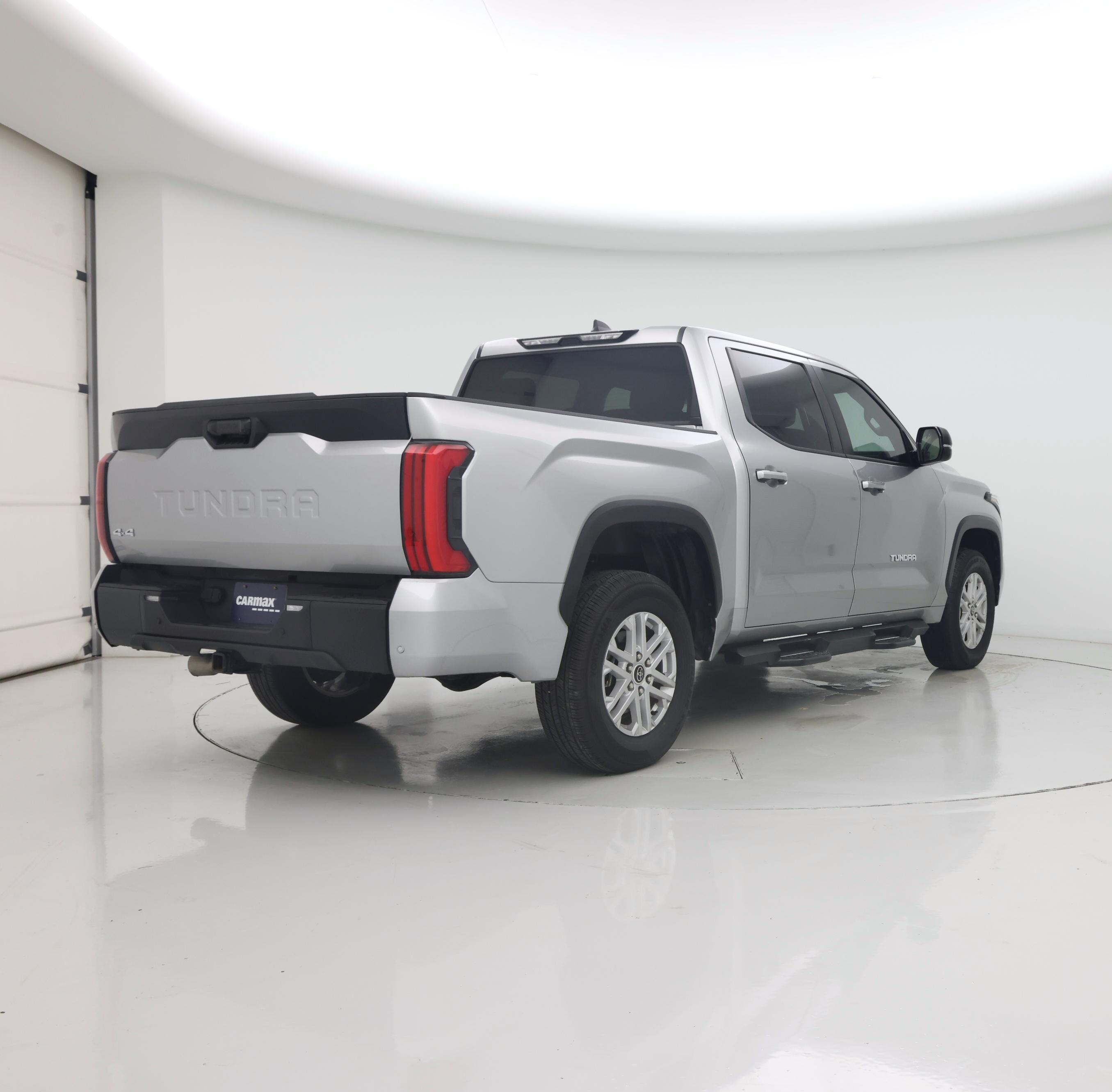 Thumbnail: 2024 Toyota Tundra - 8