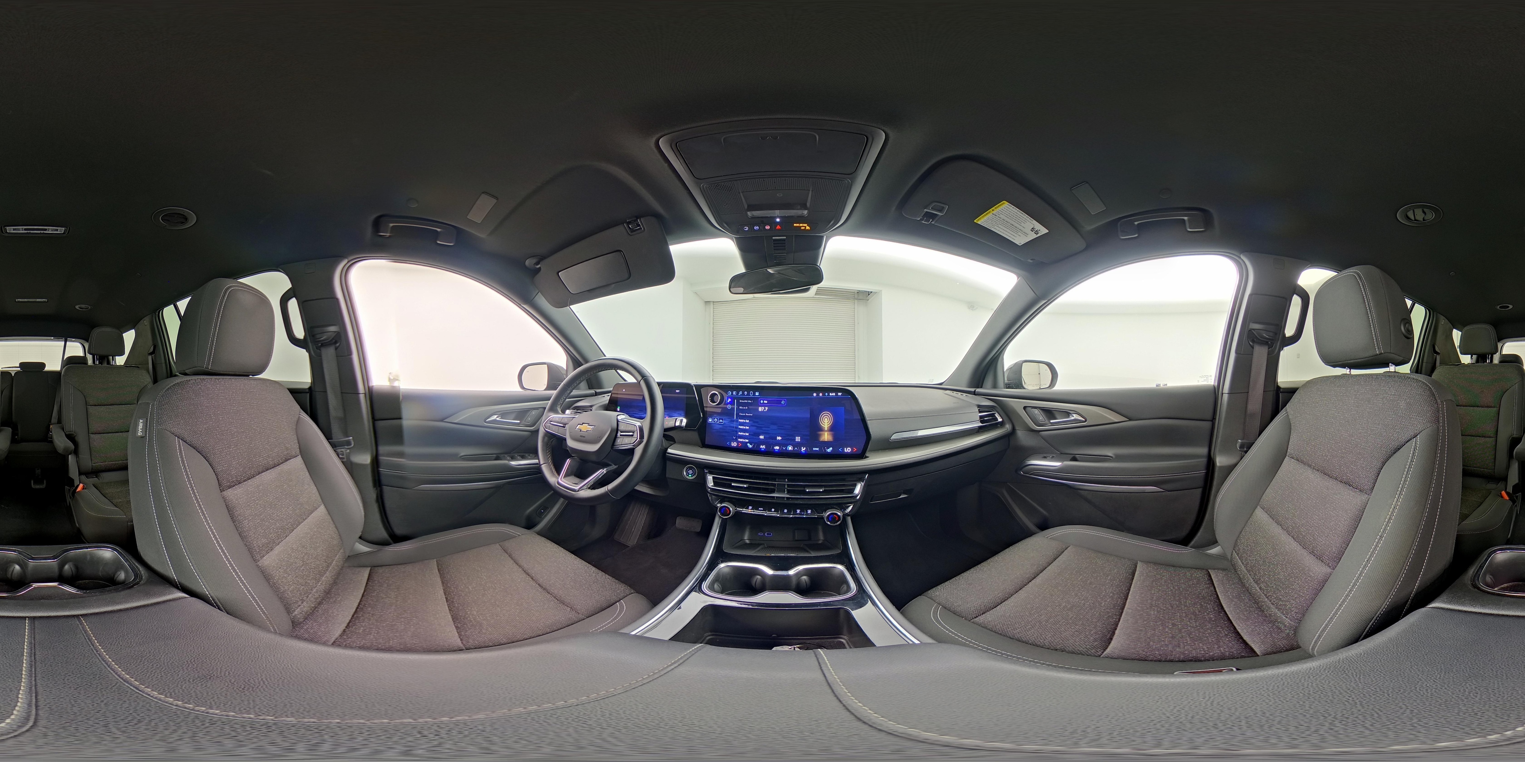 2025 Chevrolet Traverse LT - Photo 25
