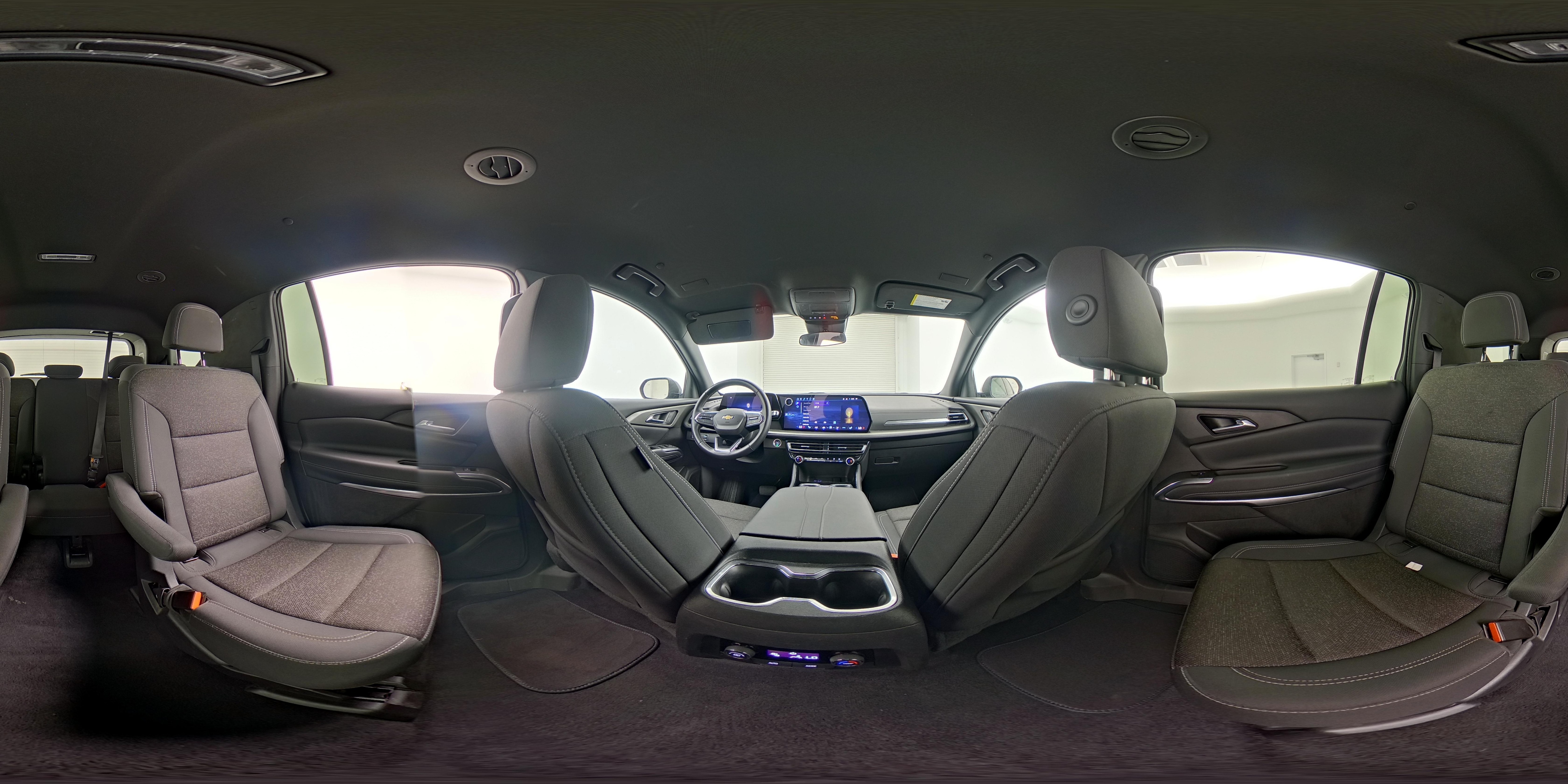 2025 Chevrolet Traverse LT - Photo 26