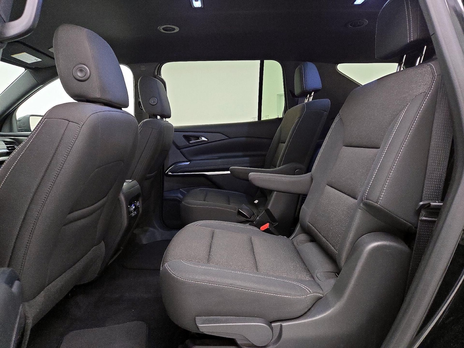 2025 Chevrolet Traverse LT - Photo 20