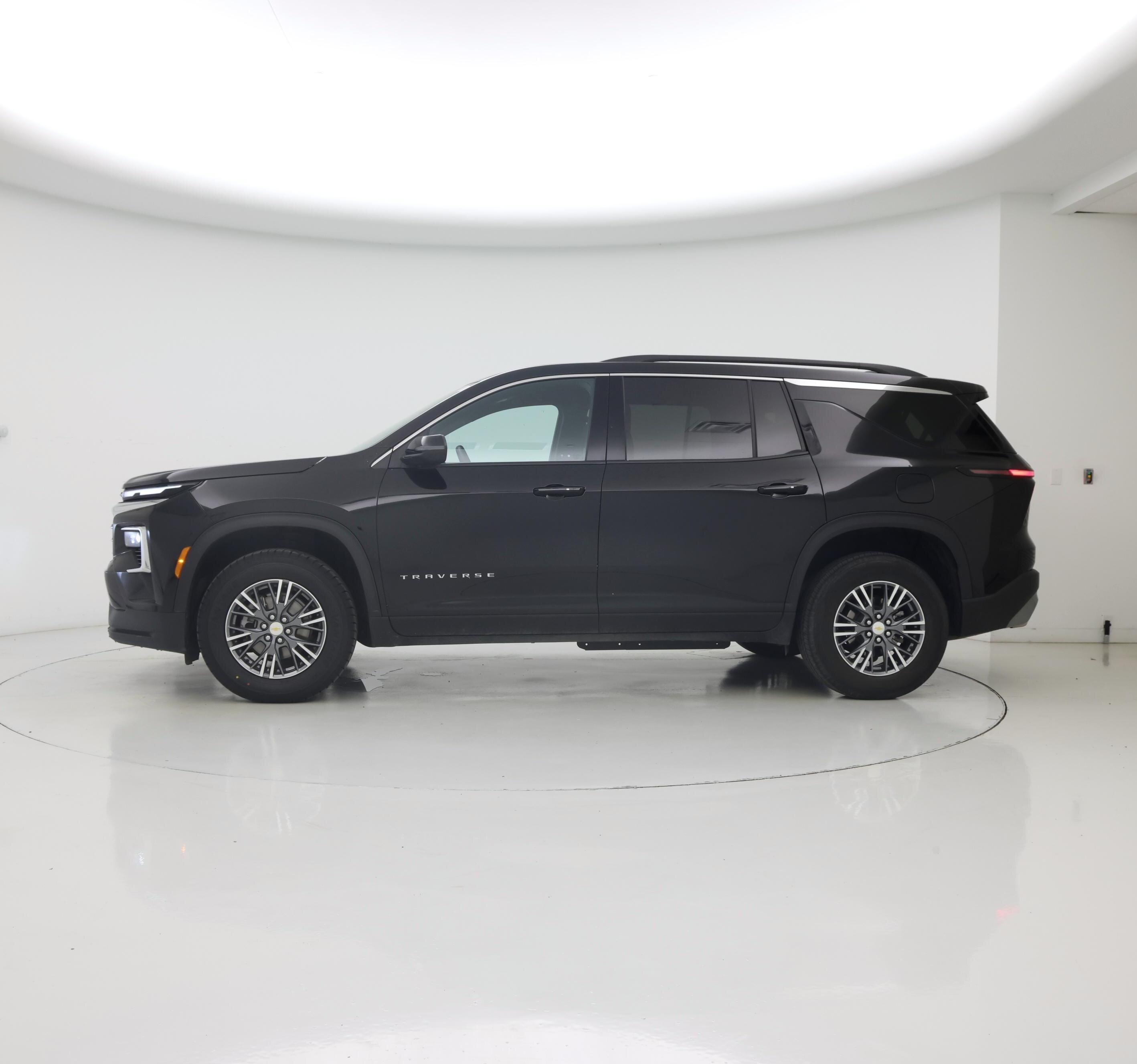 Thumbnail: 2025 Chevrolet Traverse - 3