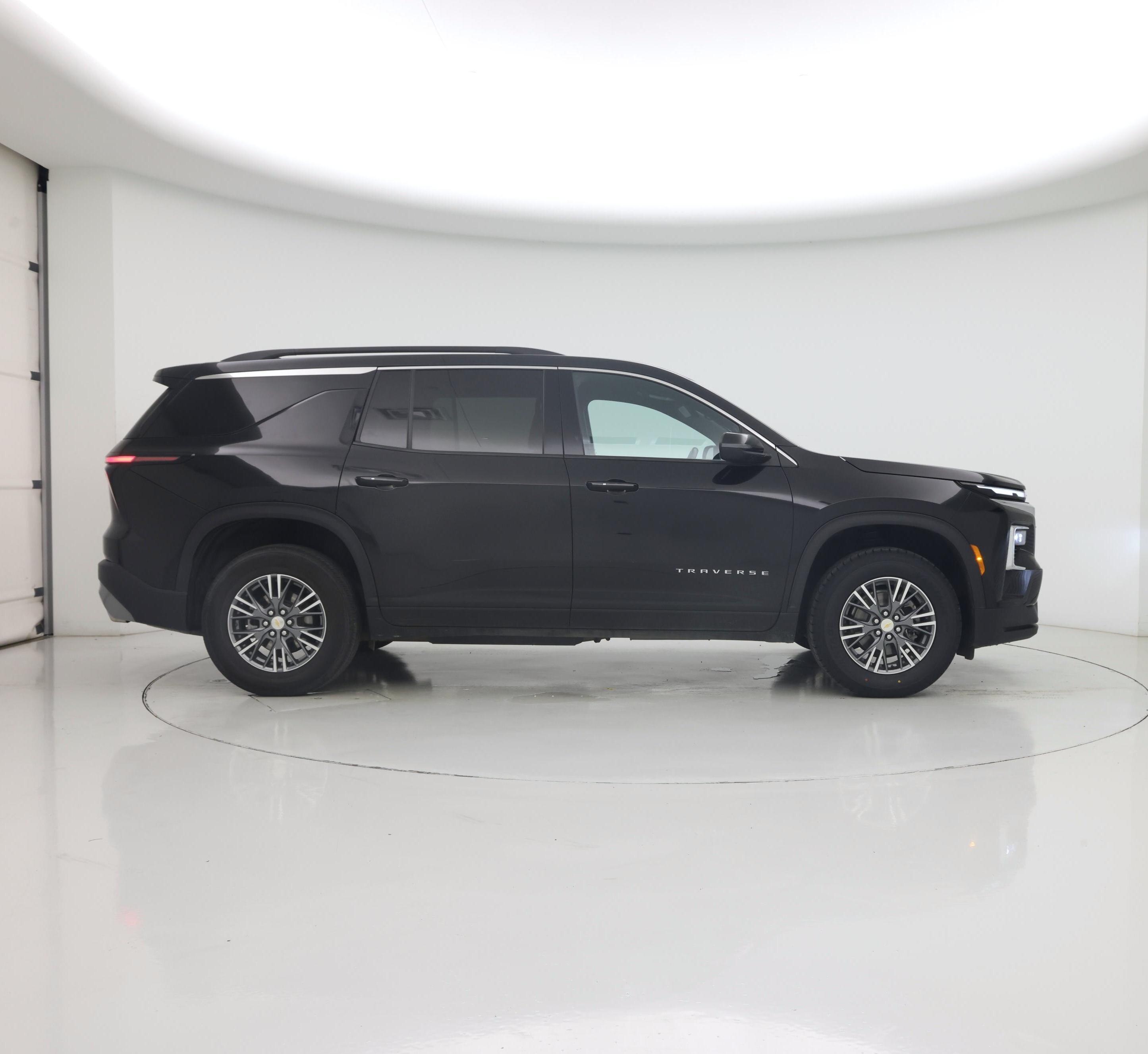 Thumbnail: 2025 Chevrolet Traverse - 7