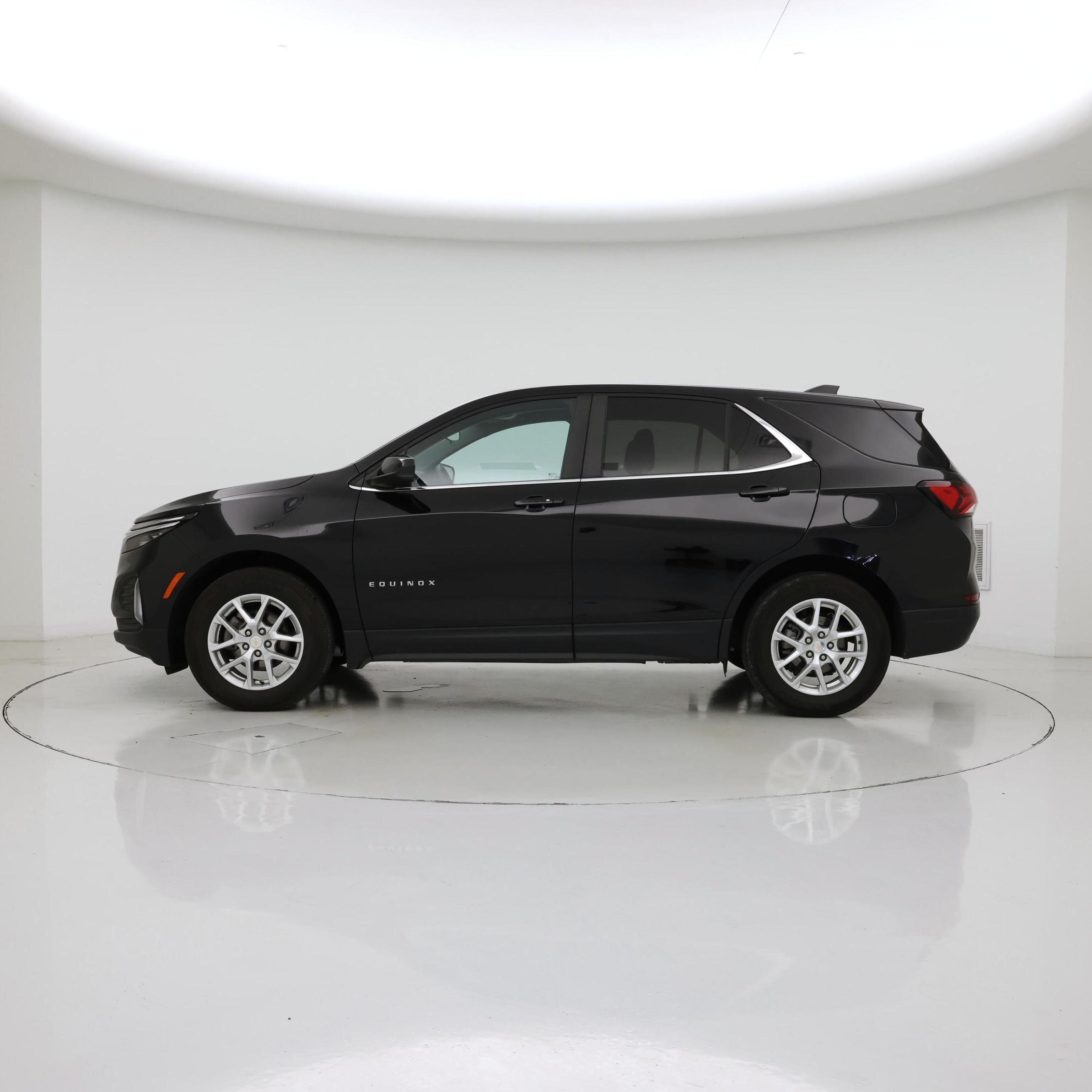 Thumbnail: 2024 Chevrolet Equinox - 3