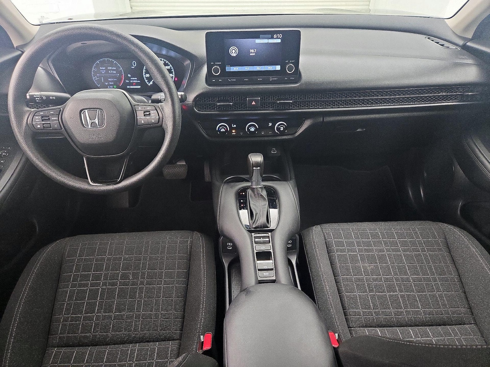 2025 Honda HR-V LX - Photo 10