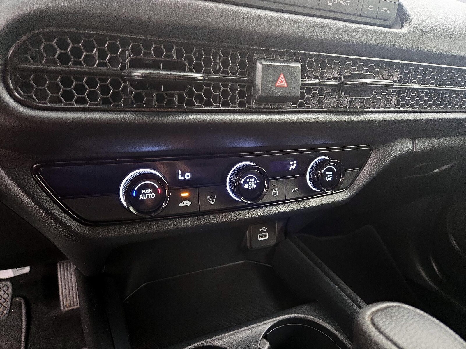 2025 Honda HR-V LX - Photo 17