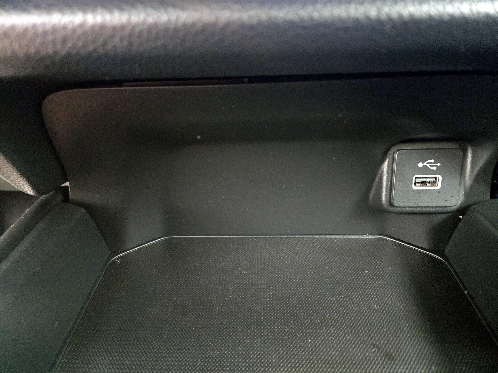 2025 Honda HR-V LX - Photo 19